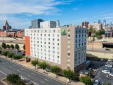 Holiday Inn Express Philadelphia - Penns Landing