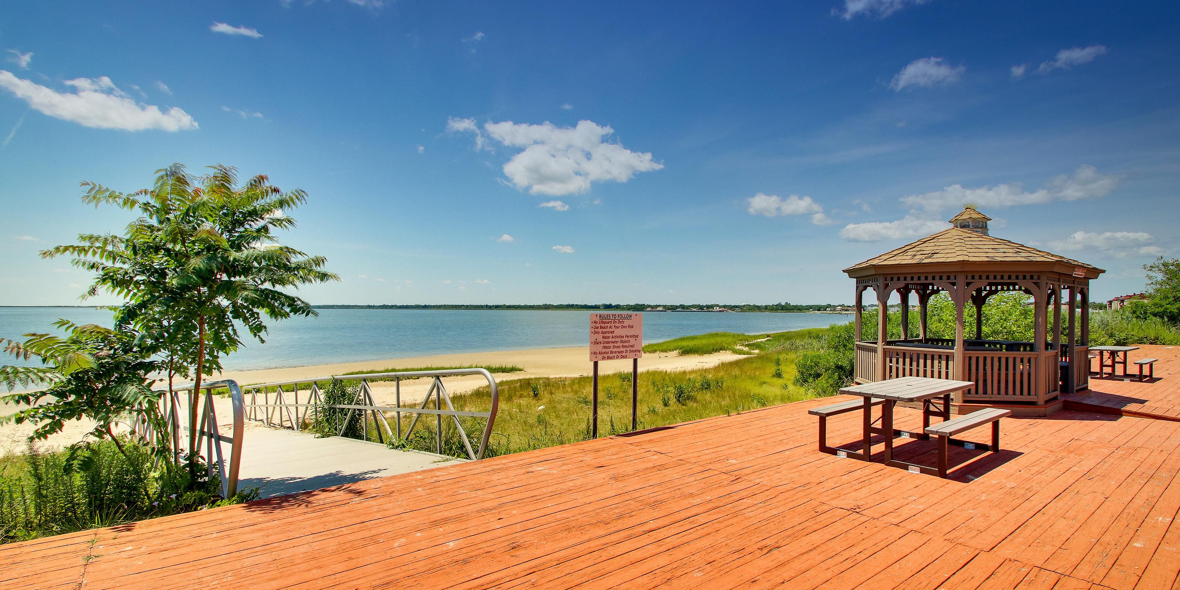 Head down to the water and enjoy a day at the private beach, or take advantage of the windsurfing, kayaking and Paddle boarding at Extreme Windsurfing.