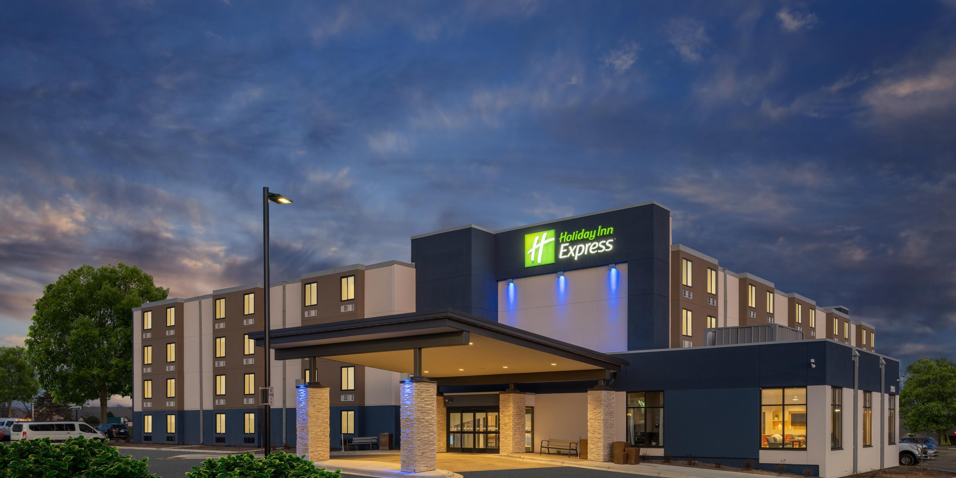 Holiday Inn Express Minneapolis West - Plymouth Hotel by IHG