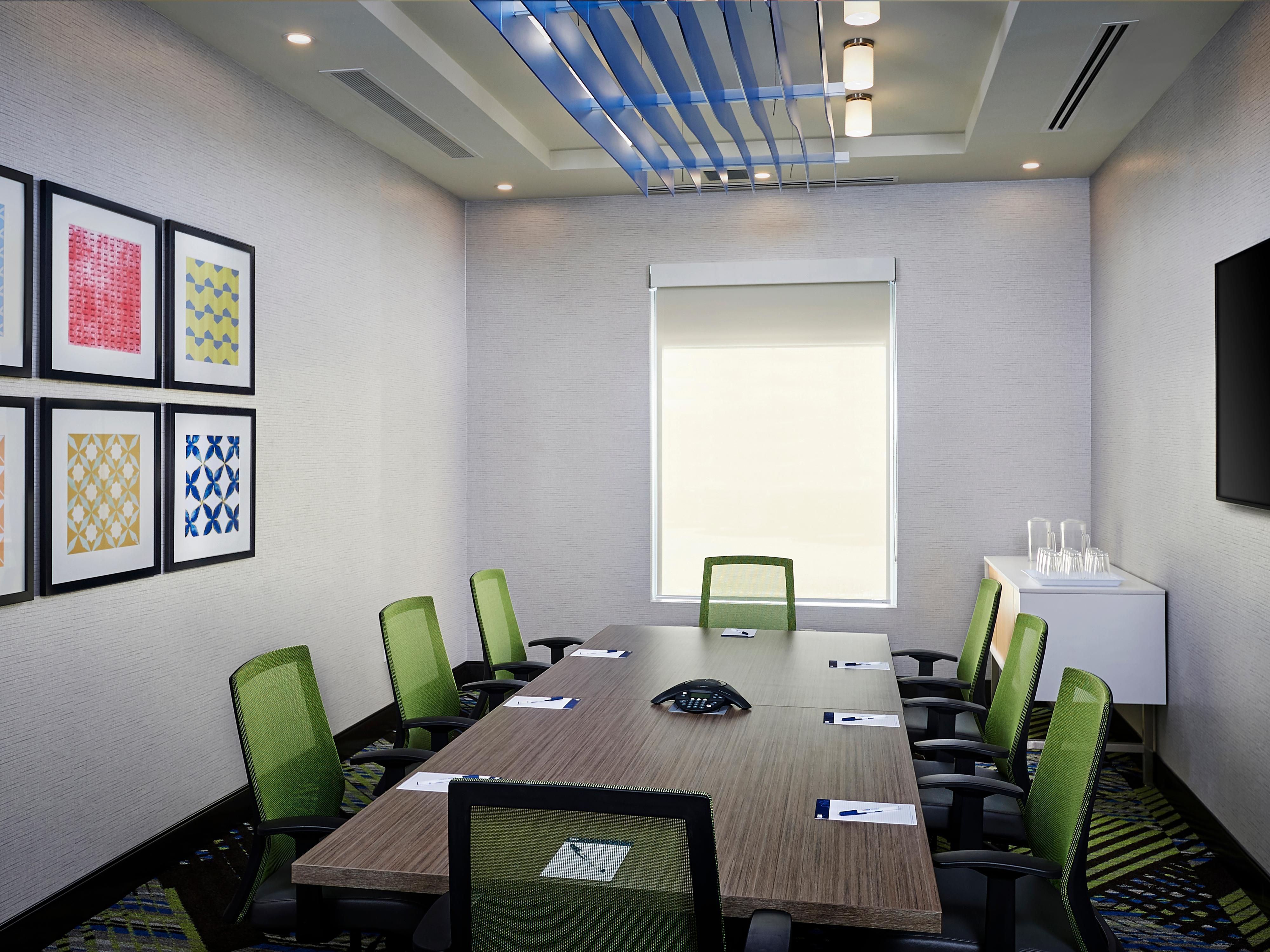 Book your next meeting smart at the all new Holiday Inn Express Sarnia - Point Edward! Whether its an event for 3 people or 30, we offer tech friendly updated meeting space in clean, quiet fresh surroundings. 