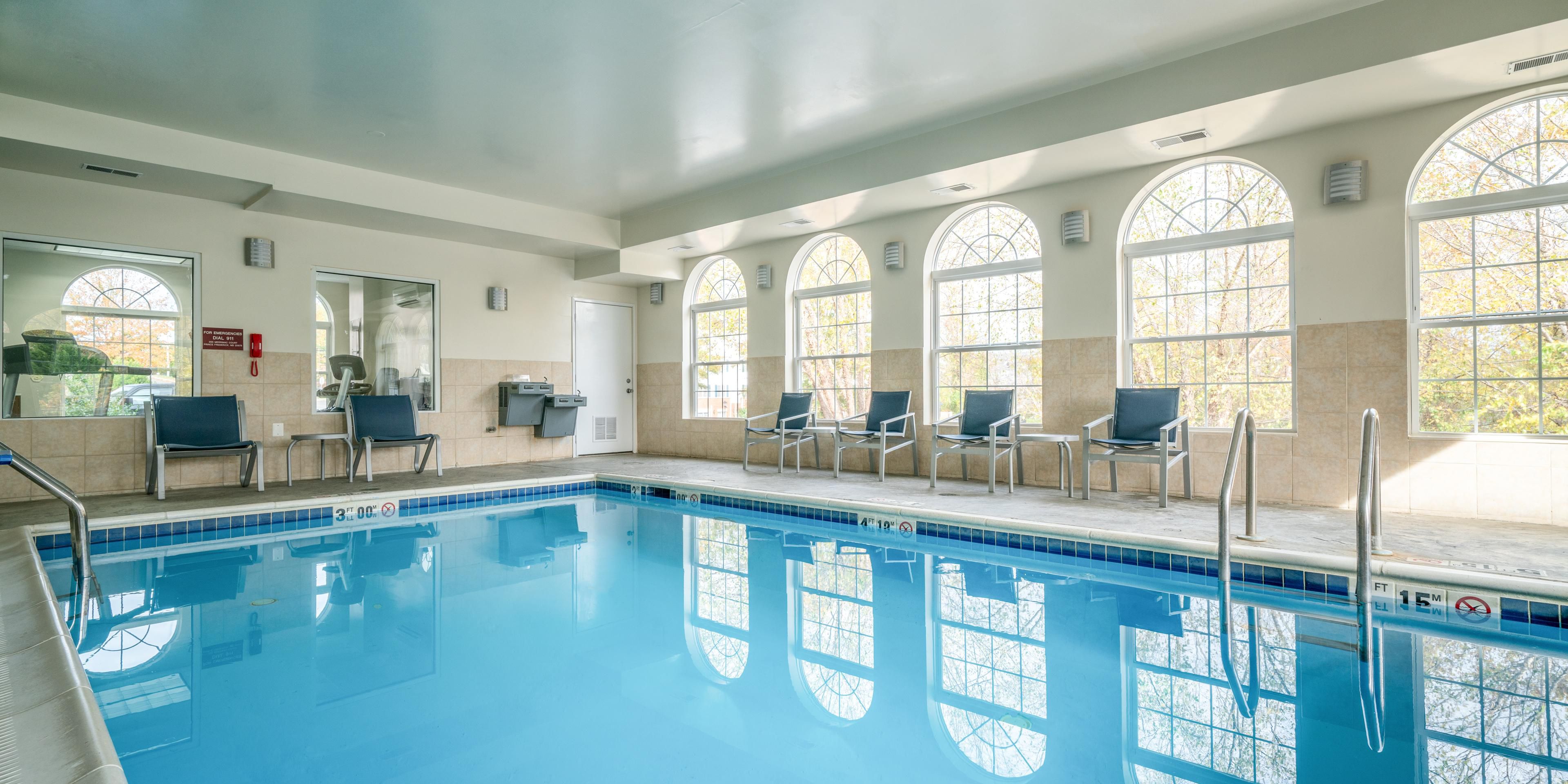 Relax by taking a refreshing dip in our all year-round heated indoor pool, open daily. Bring the kids to play and have fun in the pool, however, kids must be accompanied by adults.