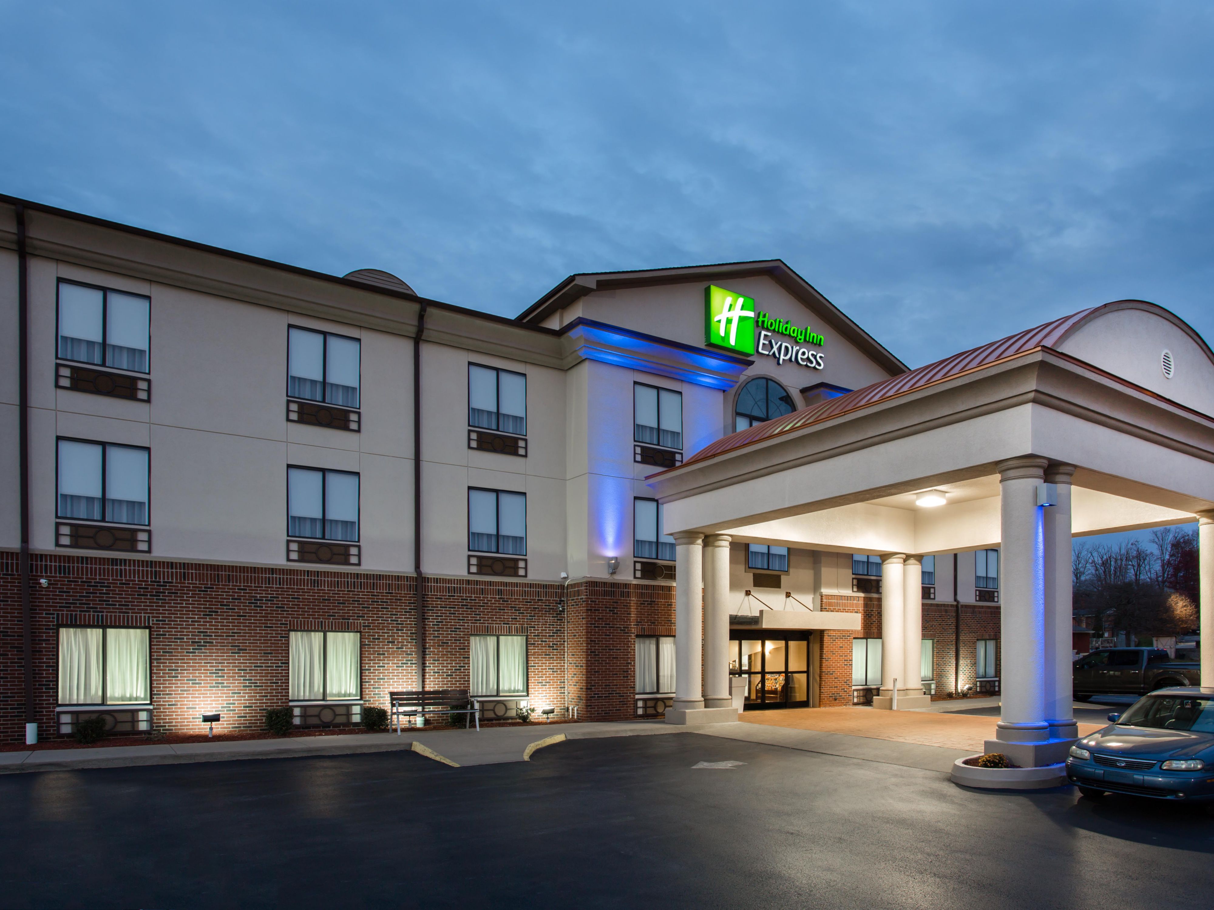 Beckley Pet Friendly Hotels | Find IHG Dog Friendly Hotels in Beckley, West  Virginia