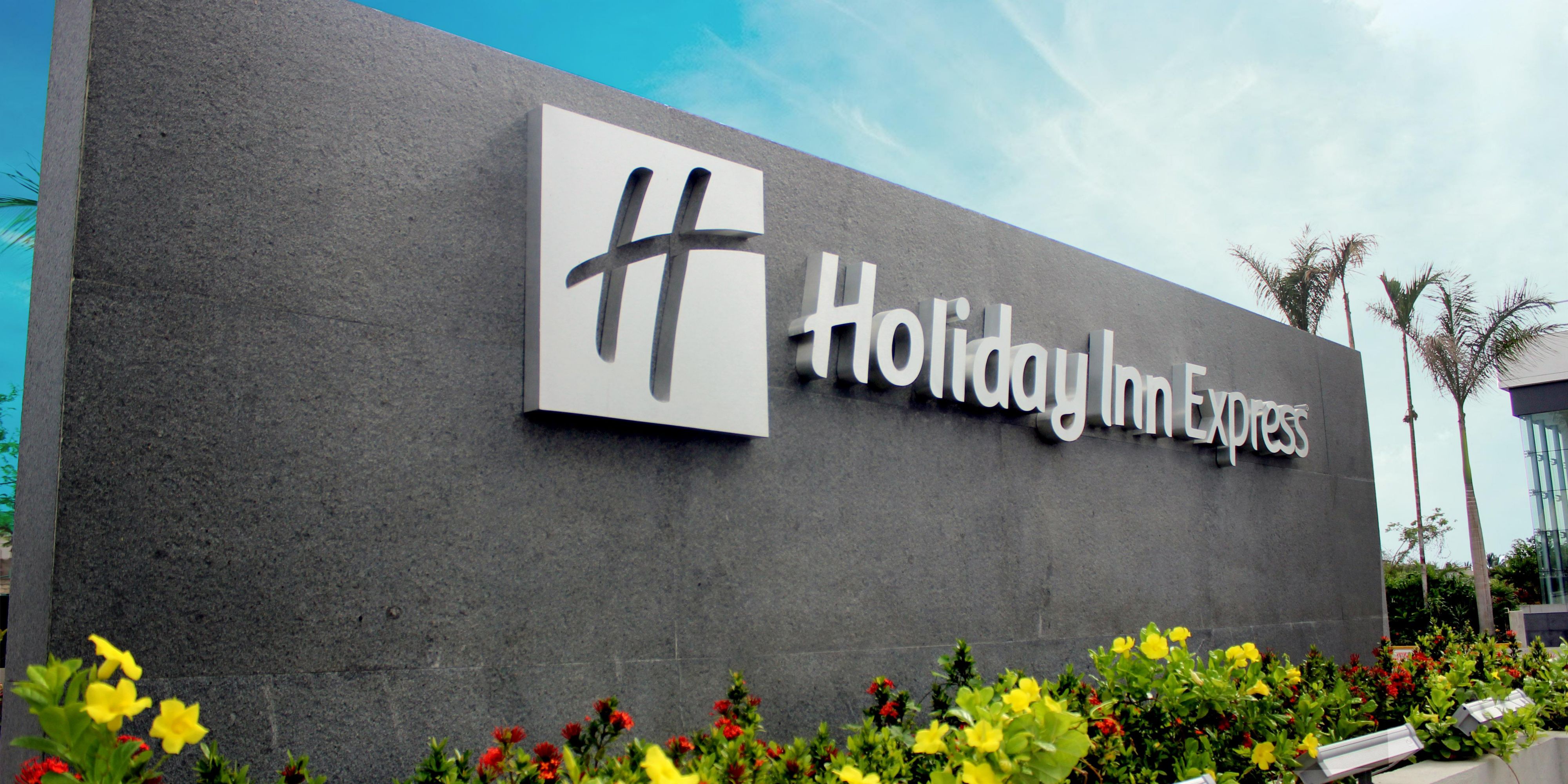 holiday inn express 巴亚尔塔港 地图和驾车路线