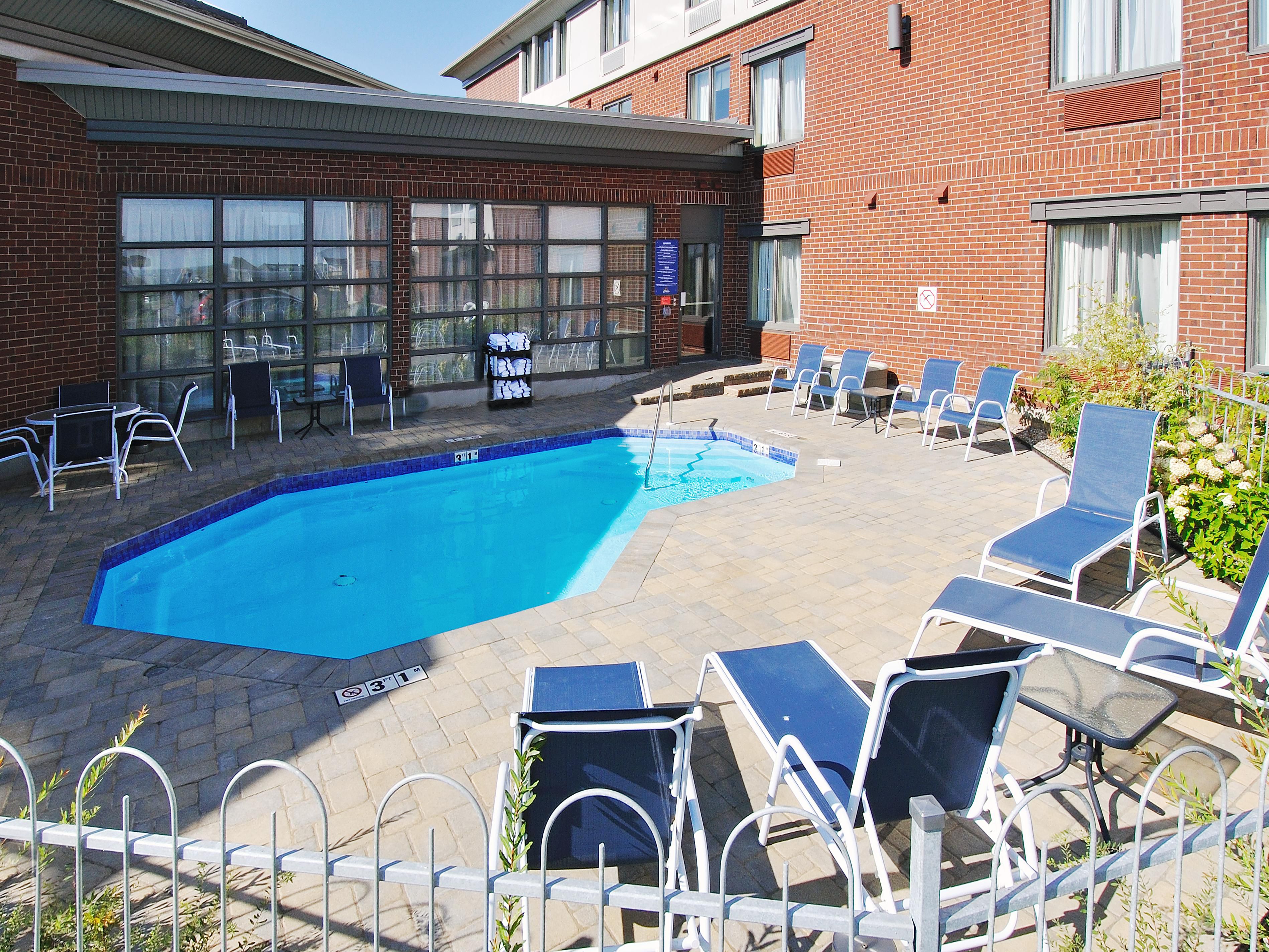 Outdoor Seasonal Hot Tub