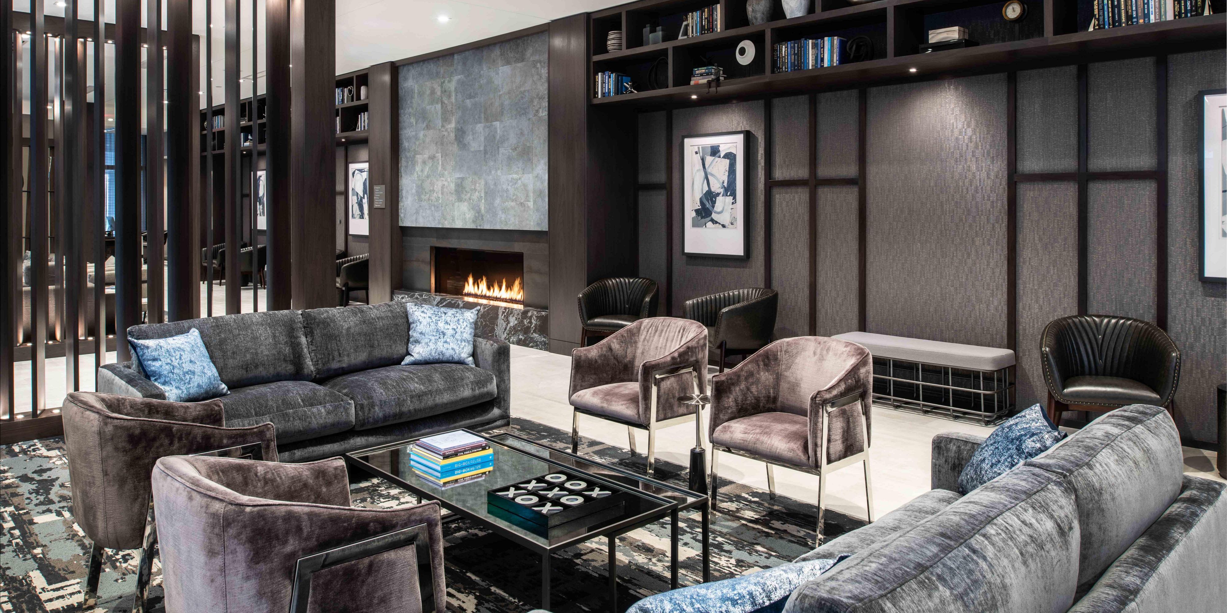 Take advantage of our onsite restaurant and lounge in our lobby. Enjoy delicious bites and fresh drinks daily from 4:00 p.m. to 11:00 p.m.