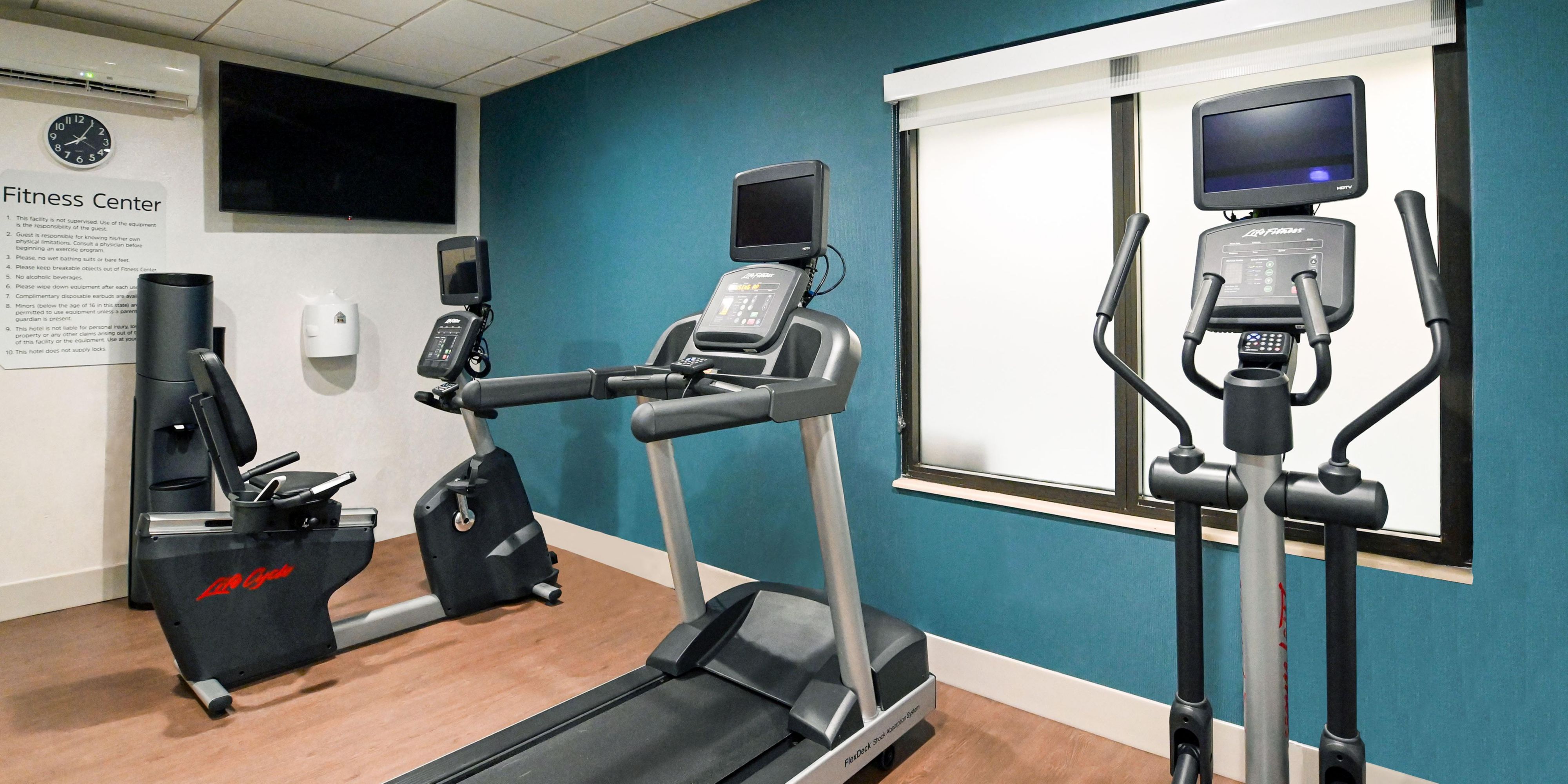 Maintaining your routine while traveling is important, especially when you’re short on time and on the go. We get it. The right workout—right when you want it—helps you stay focused, energized and on top of your game.