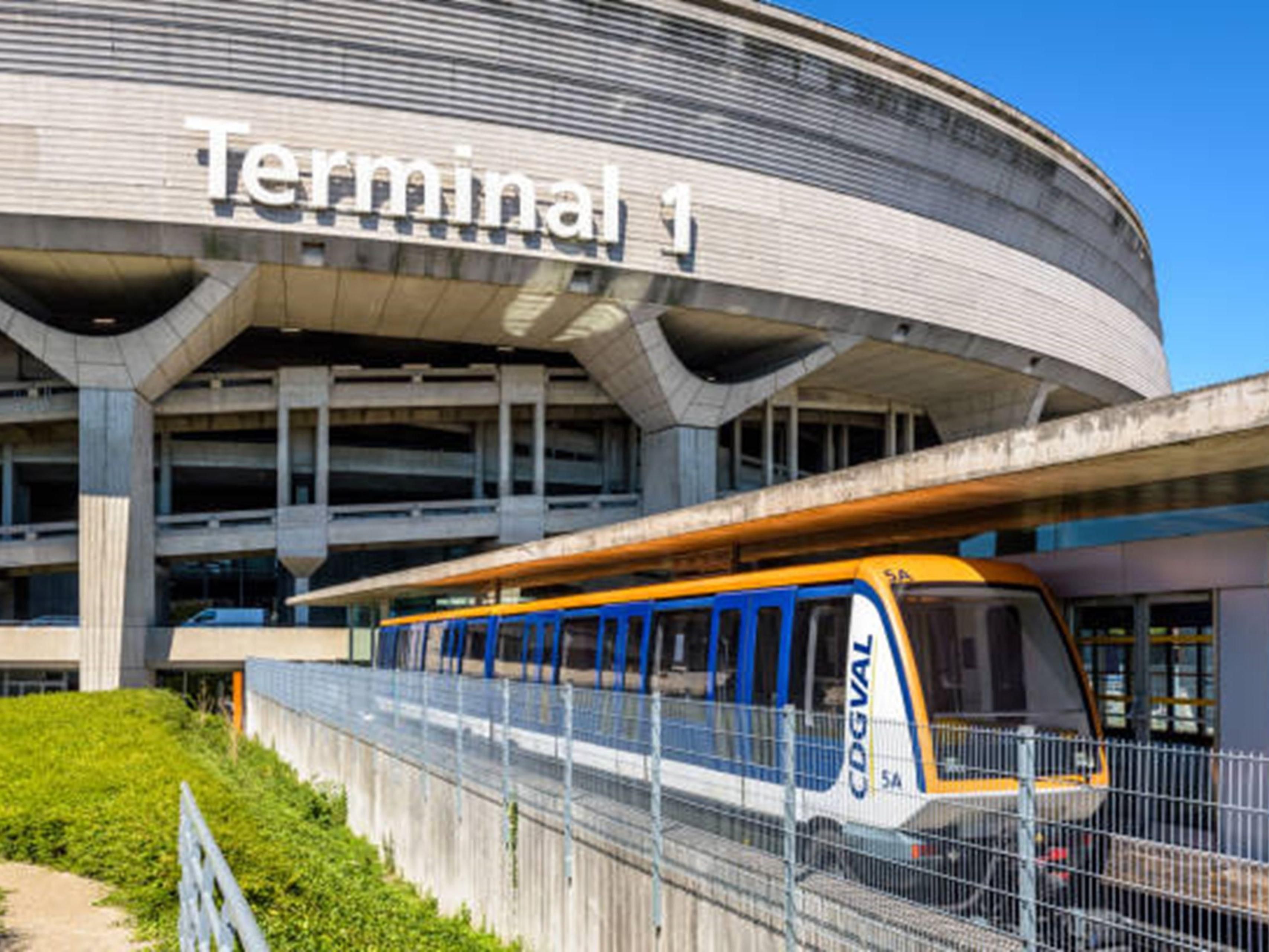 Located less than 10 minutes from terminal 1 & 3, the free airport shuttle “CDG VAL” working every 4 minutes from 04:00AM to 01:00AM will guarantee you a smooth access to our hotel. Stop to “Parking PR” and going outside you will see the Hotel which is at 2 minutes walking.