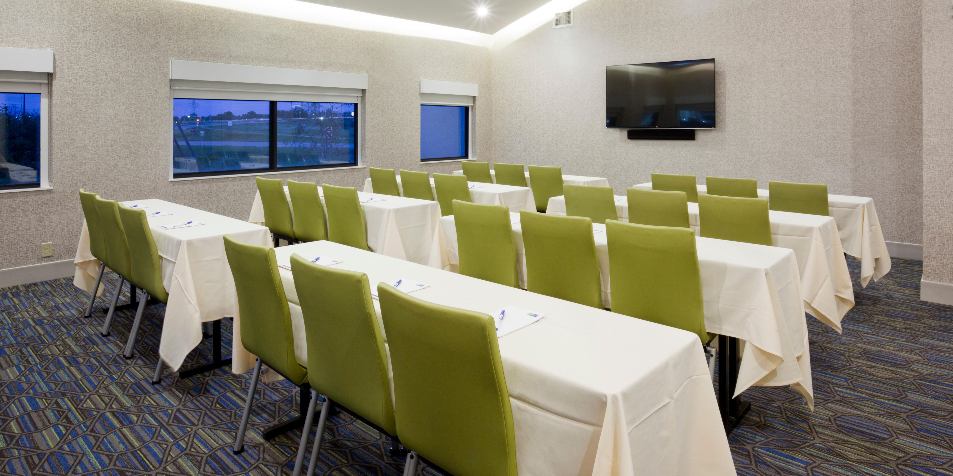 Our hotel offers 840 sq. ft of flexible meeting space for your important meetings or casual get-togethers for up to 58 people!