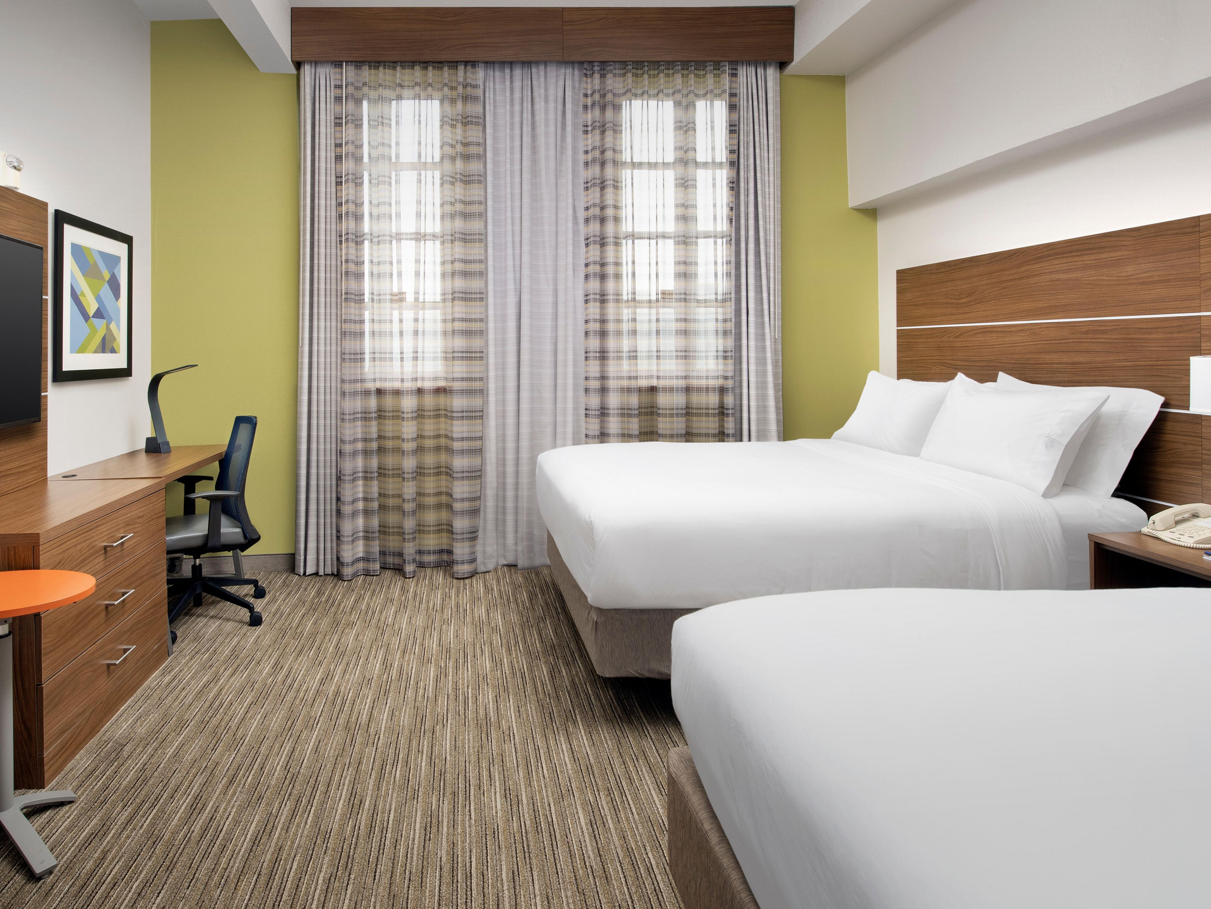 2 Queen Guestroom 