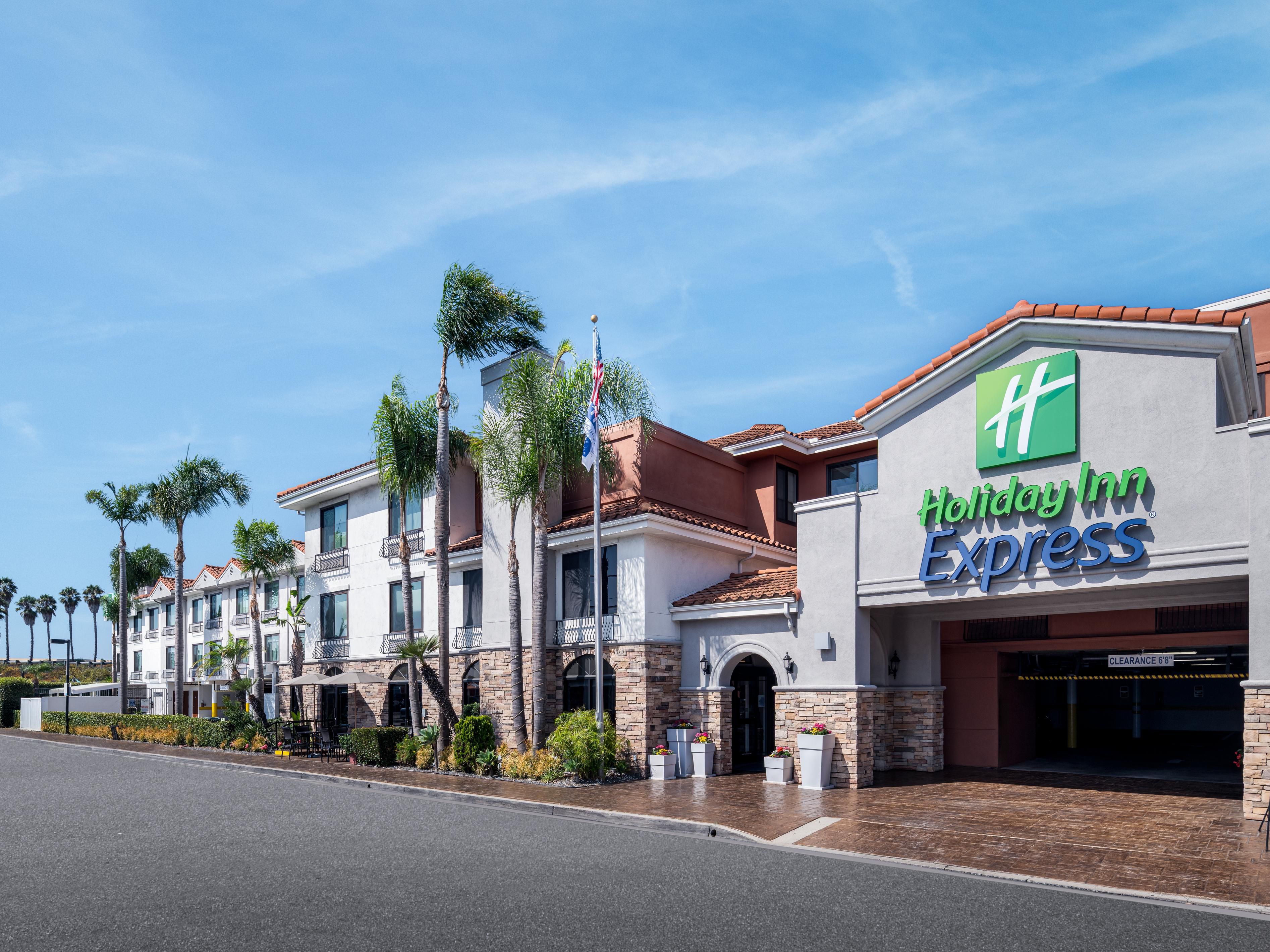 Welcome to the Holiday Inn Express SeaWorld Area! 