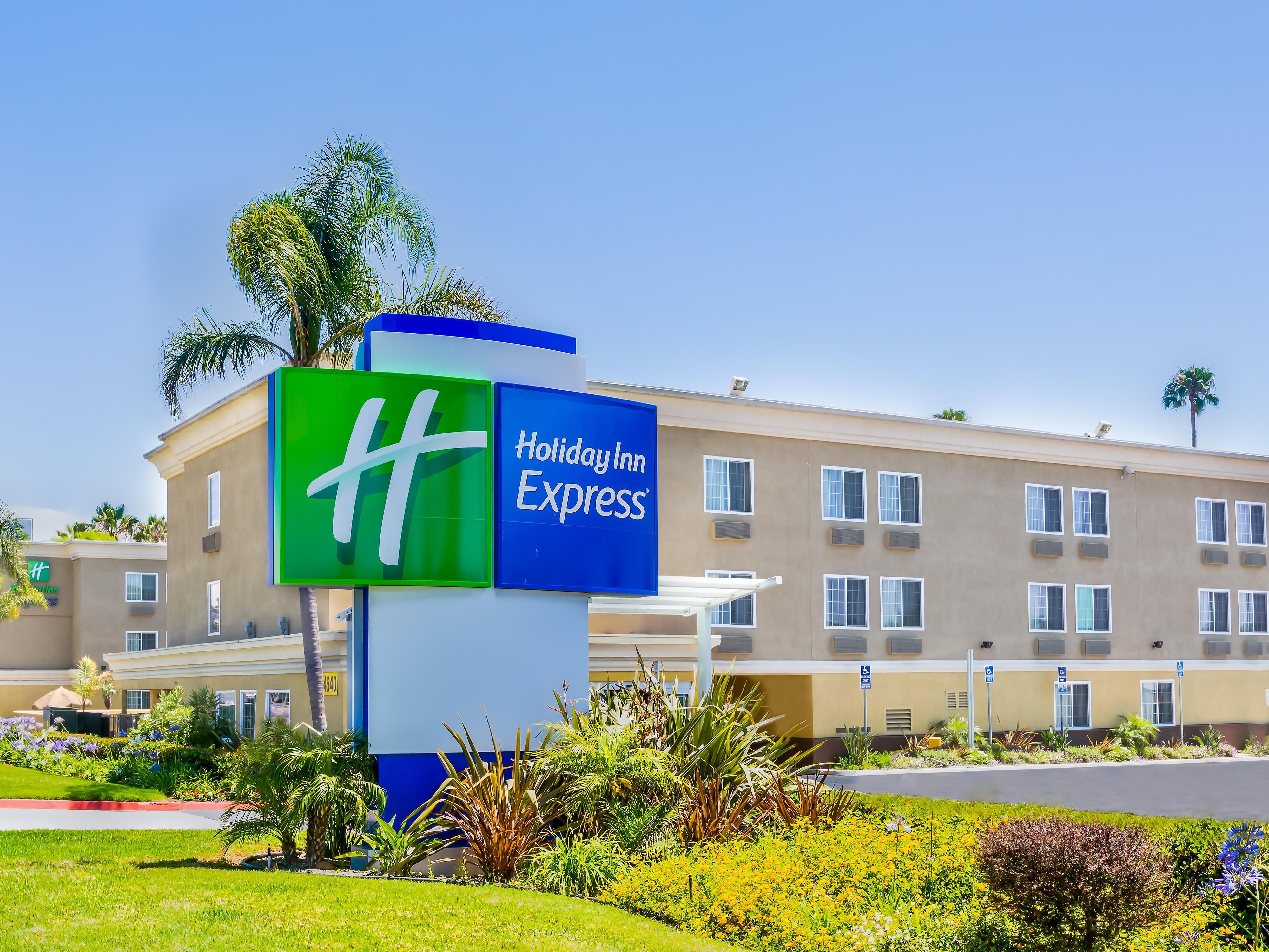 Holiday Inn Express San Diego 2954837658 4x3