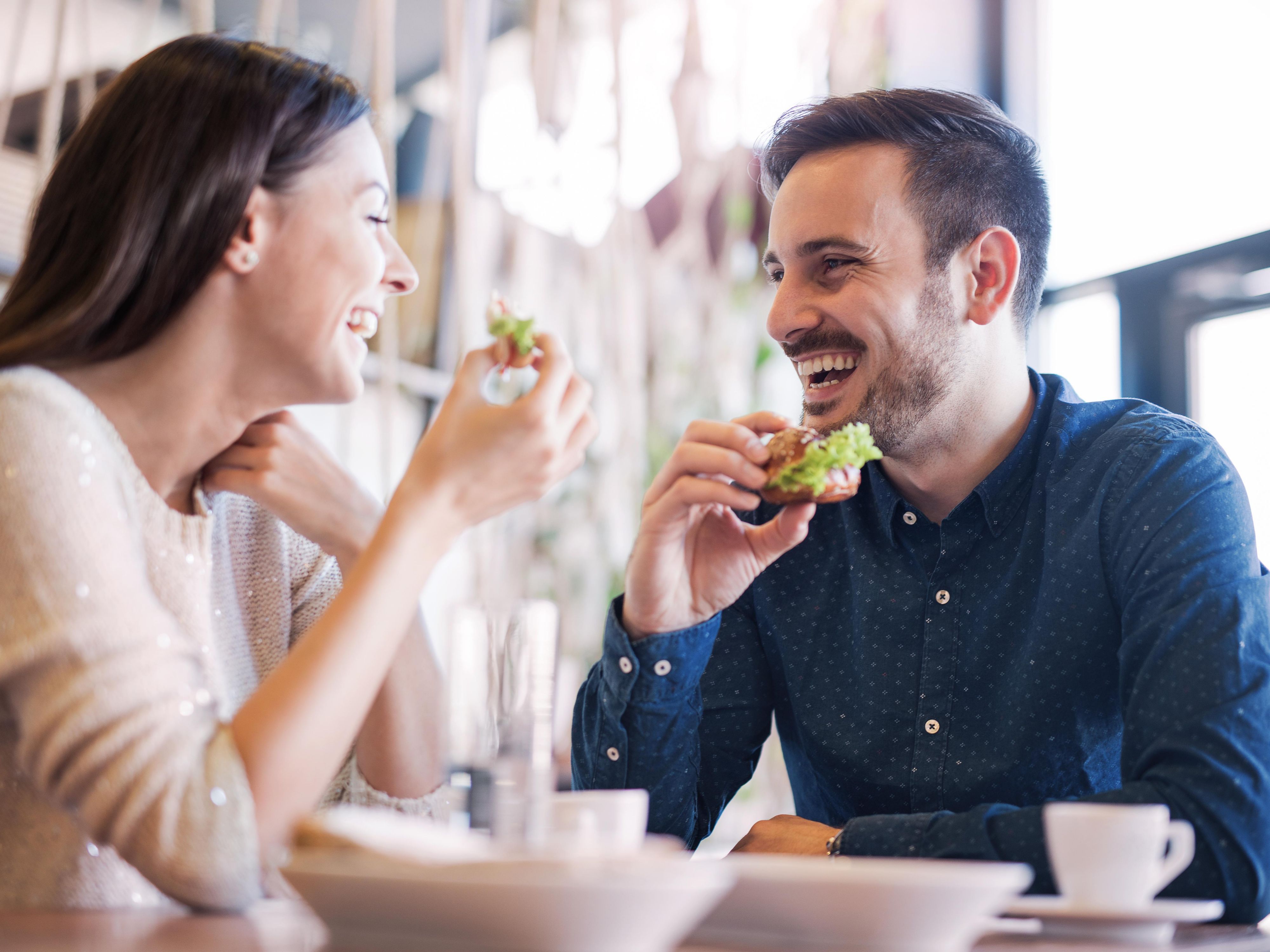 Pop down to the popular Preview Restaurant for tasty a la carte lunches and dinners. The restaurant is open for lunch and dinner, every Monday-Sunday, including Public Holidays. However, with Mall of Africa and Waterfall City a mere 5 minutes from the hotel, you have access to dozens of restaurants.