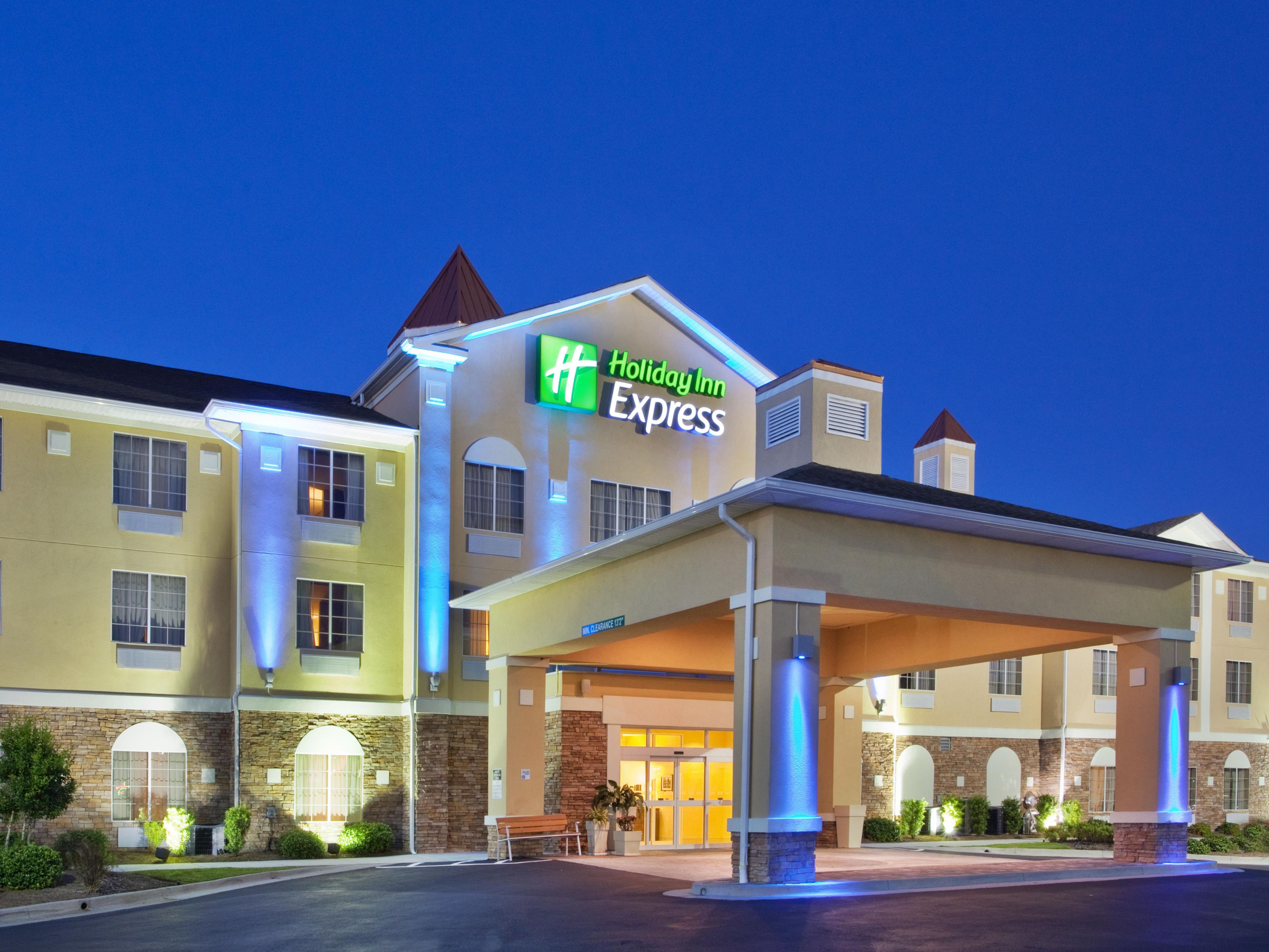 Holiday Inn Express Savannah 2532968571 4x3