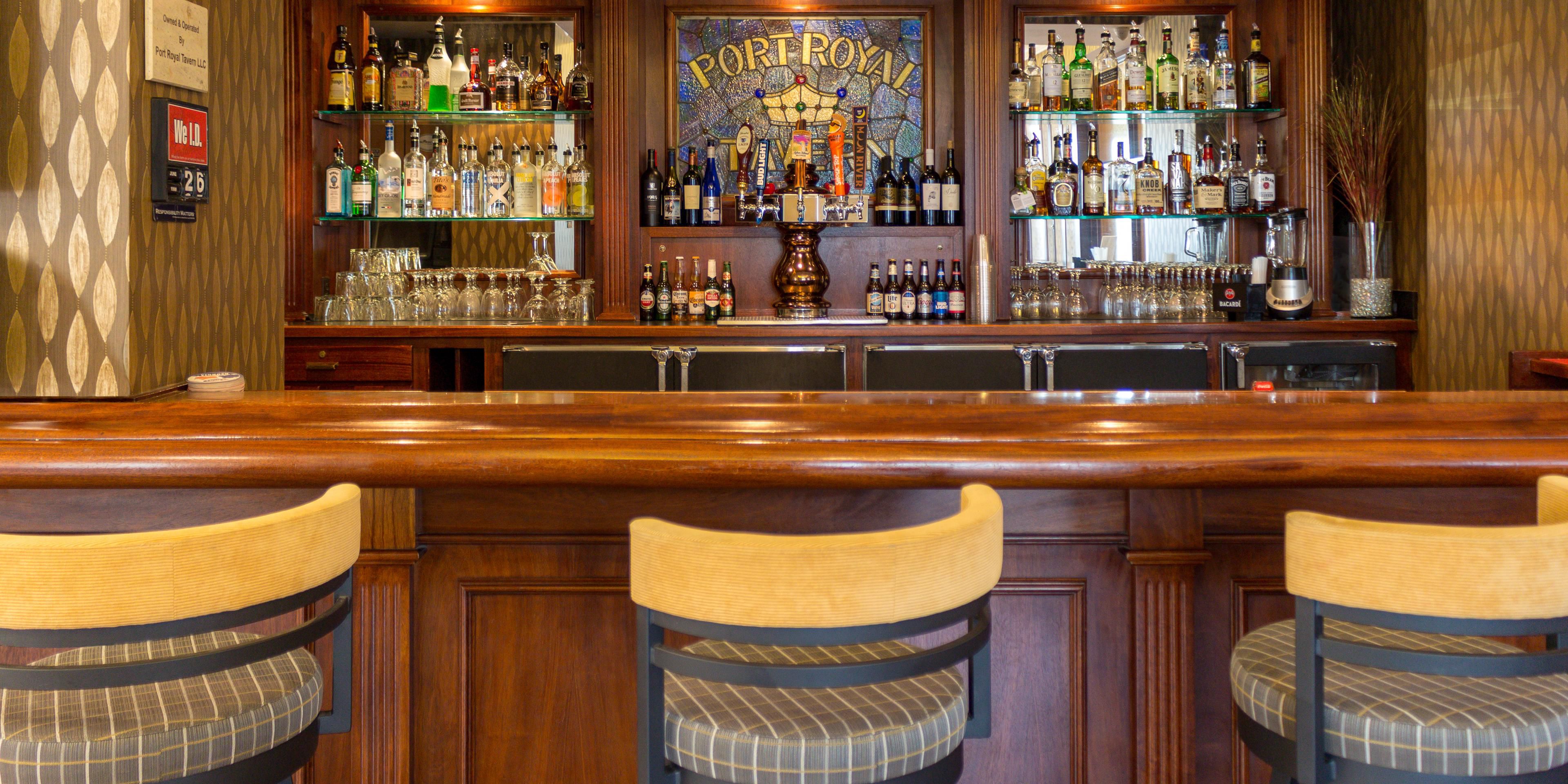 The Port Royal Tavern is right inside the Holiday Inn Express Savannah Historic District. Choose from a wide variety of creative cocktails, local craft beer and classic wines. You’re sure to find the ideal beverage to help unwind, relax and enjoy!