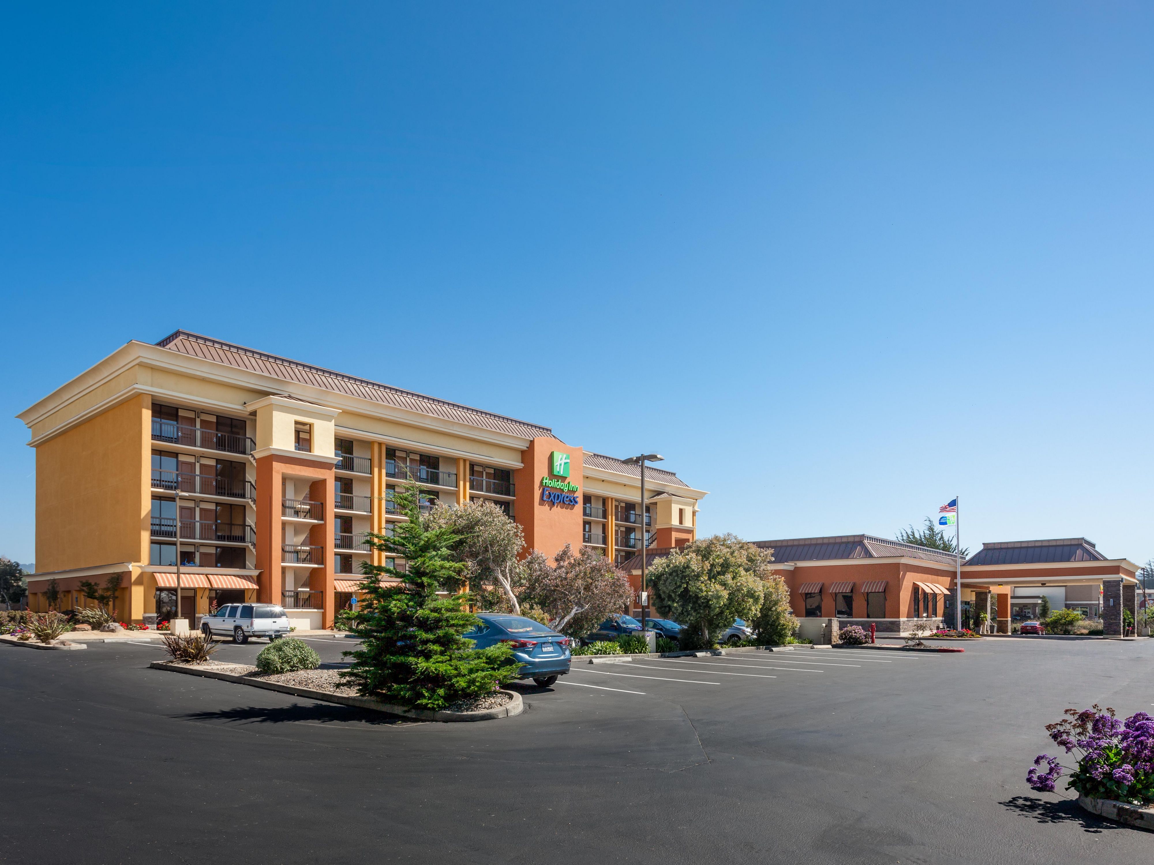 Enjoy complimentary on site parking throughout your stay, making it easy to explore Seaside, Monterey, and surrounding Central Coast destinations by car without worrying about additional parking costs.
