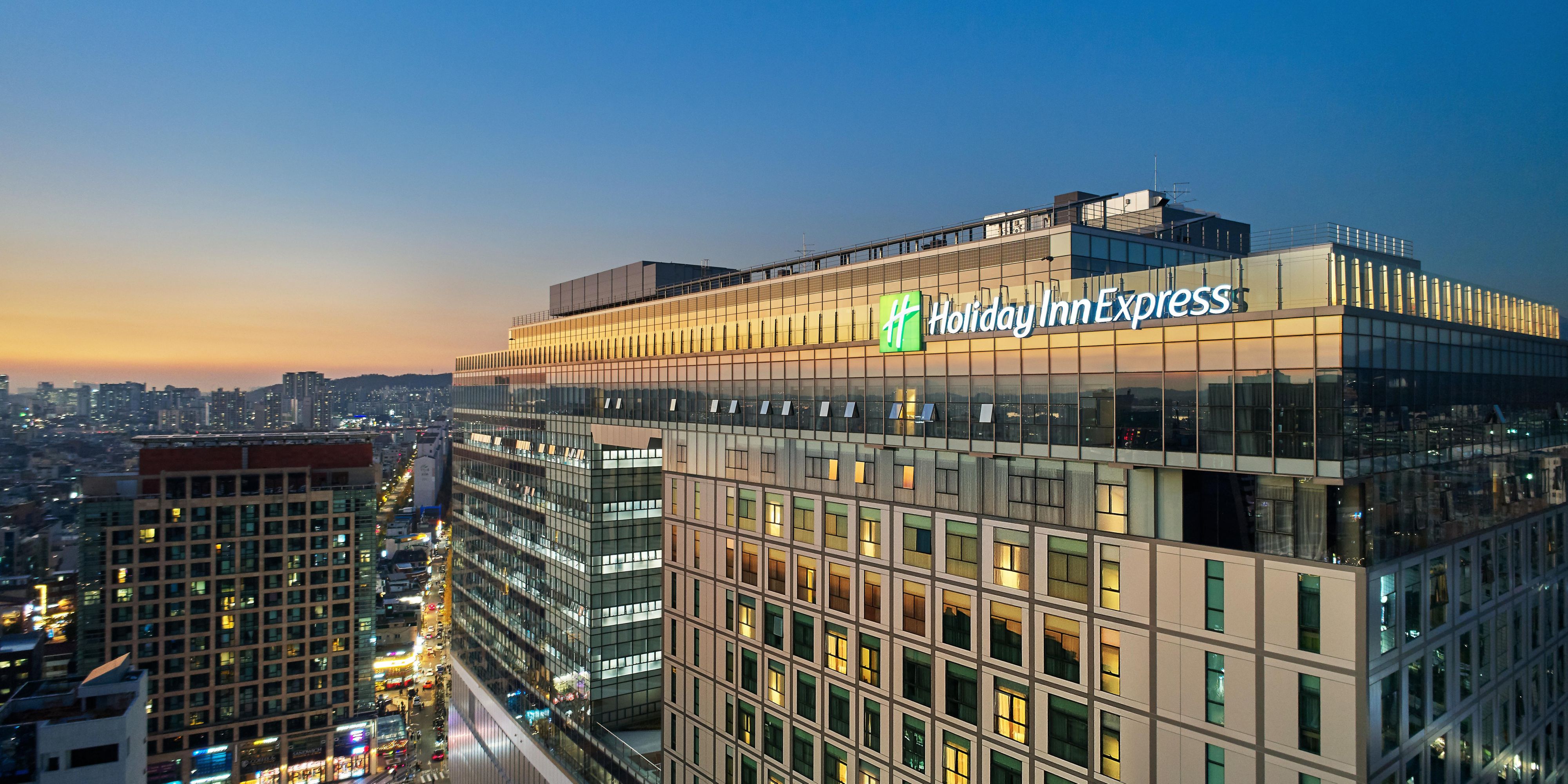 Holiday Inn Express Seoul Hongdae