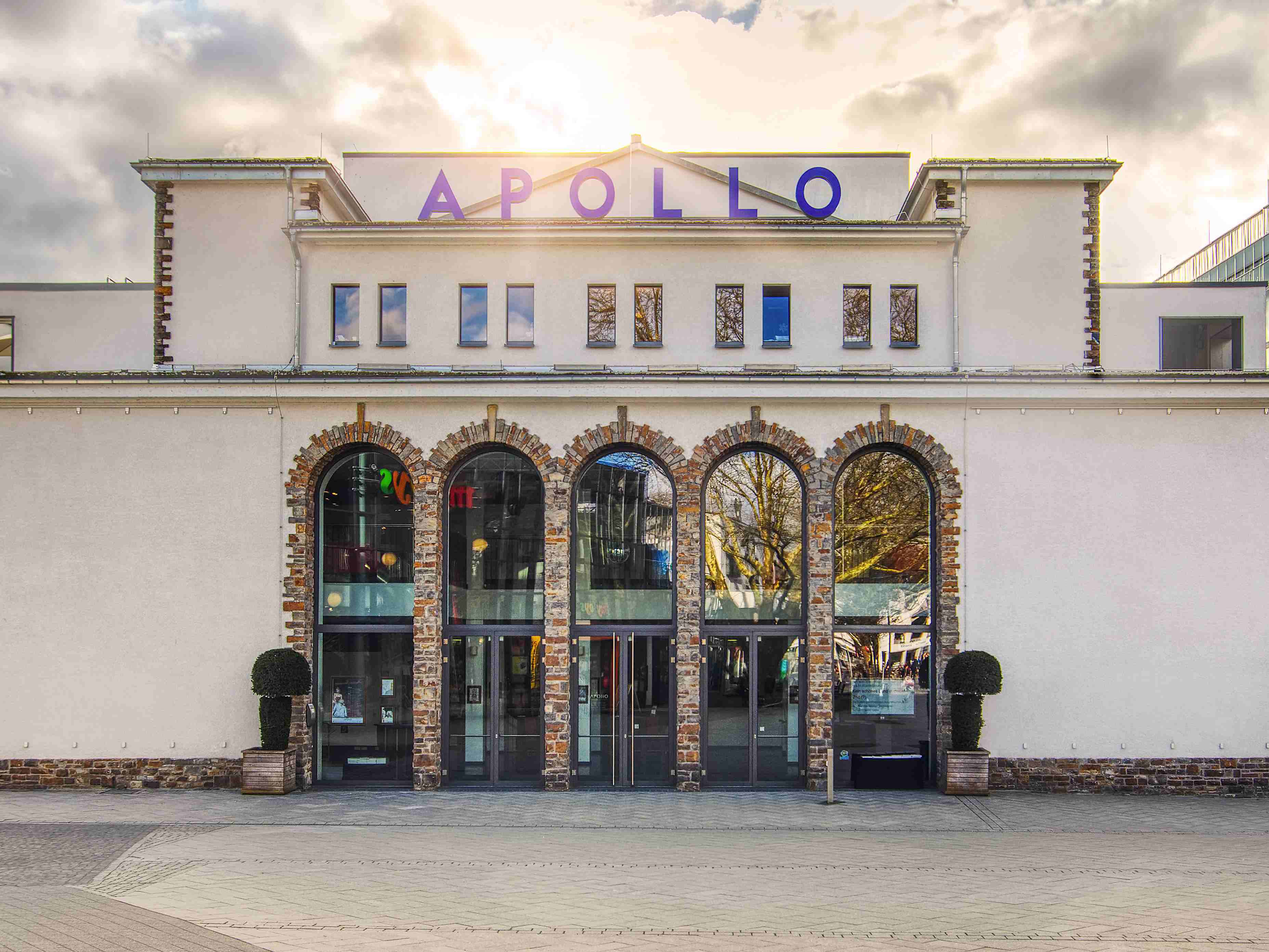 Apollo Theater Siegen less than 10 minutes on foot from the hotel.