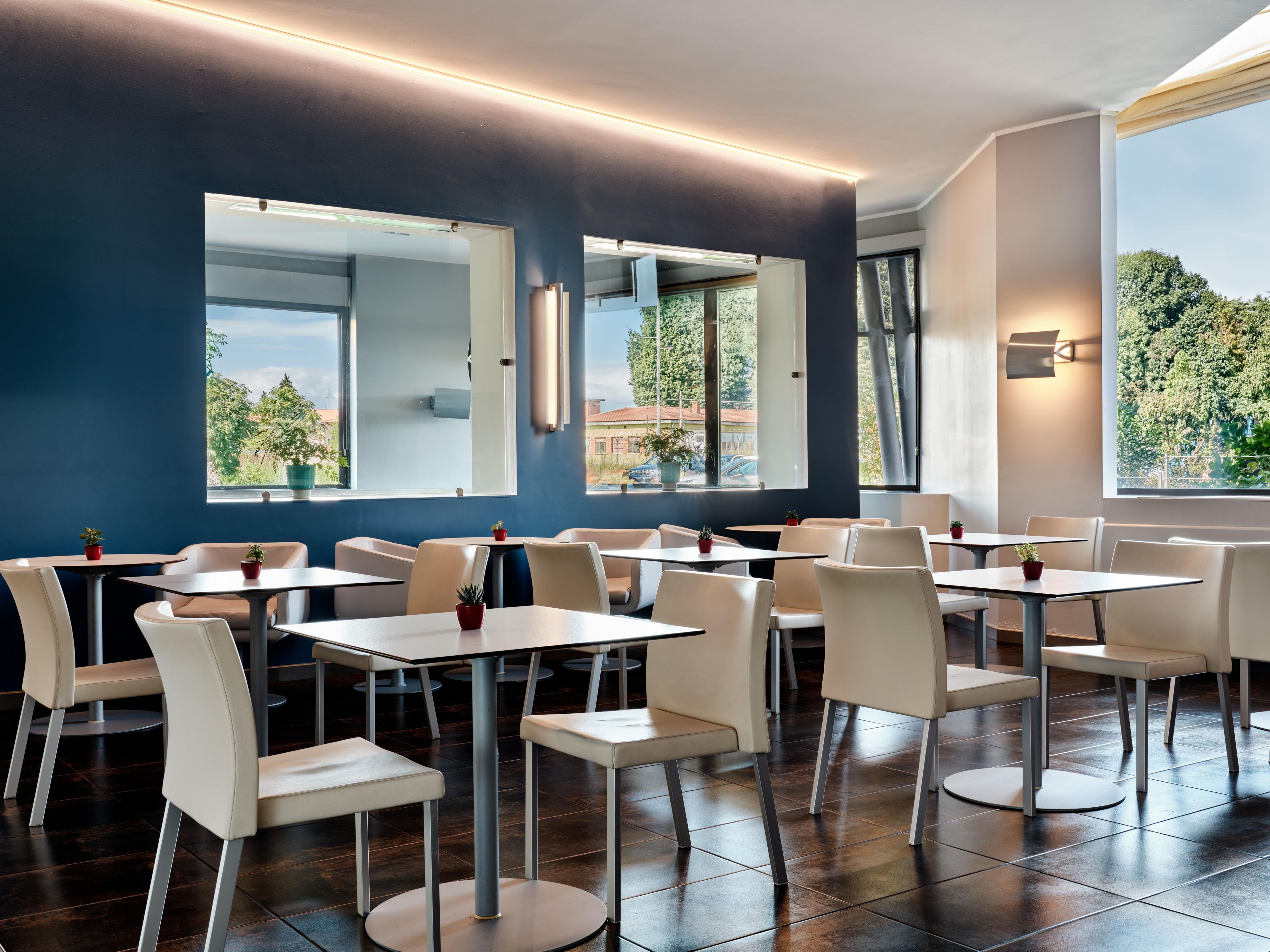 Our internal hotel diner is open every day for dinner.