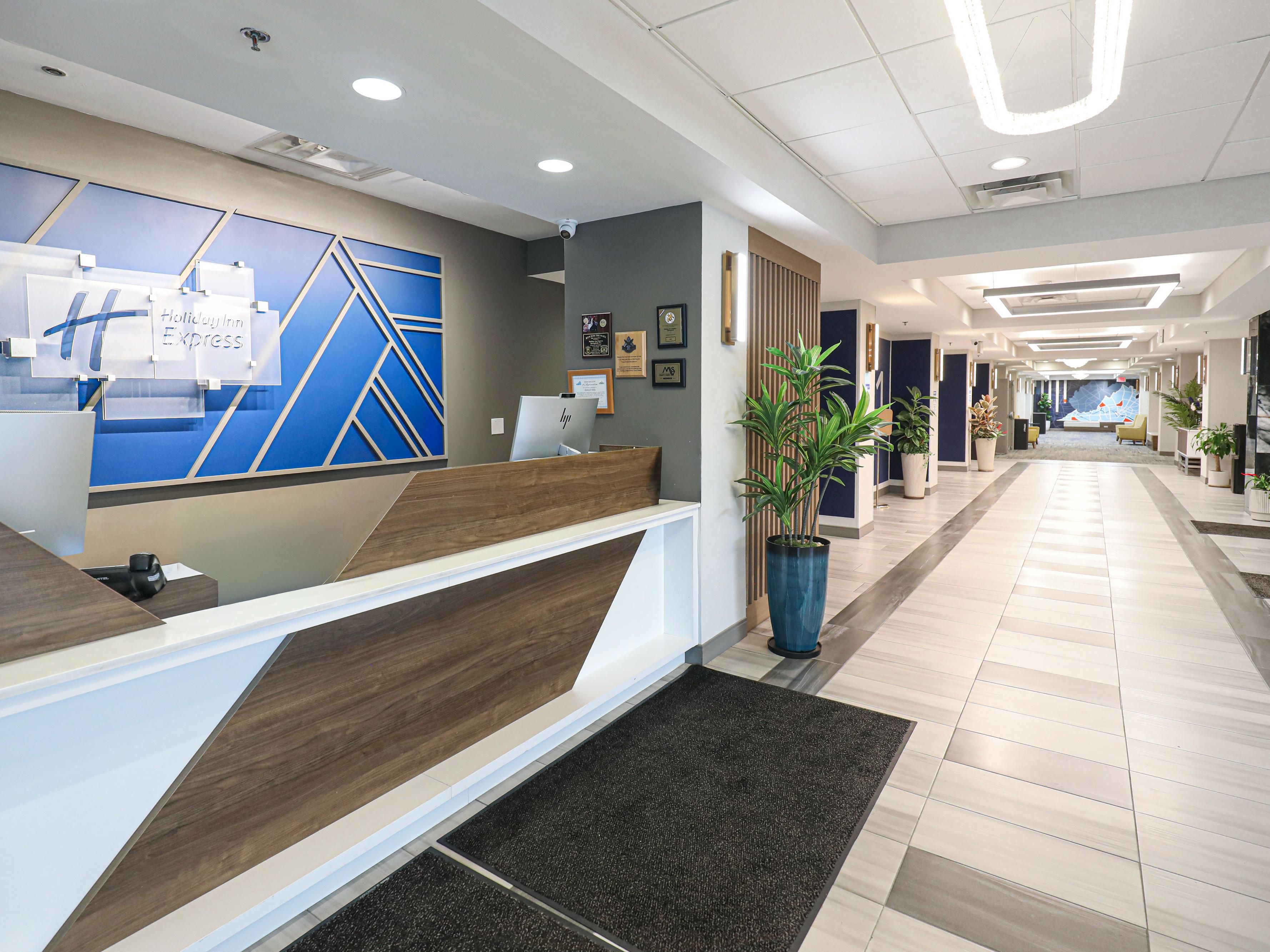 Experimente la hospitalidad excepcional de nuestro dedicado personal.