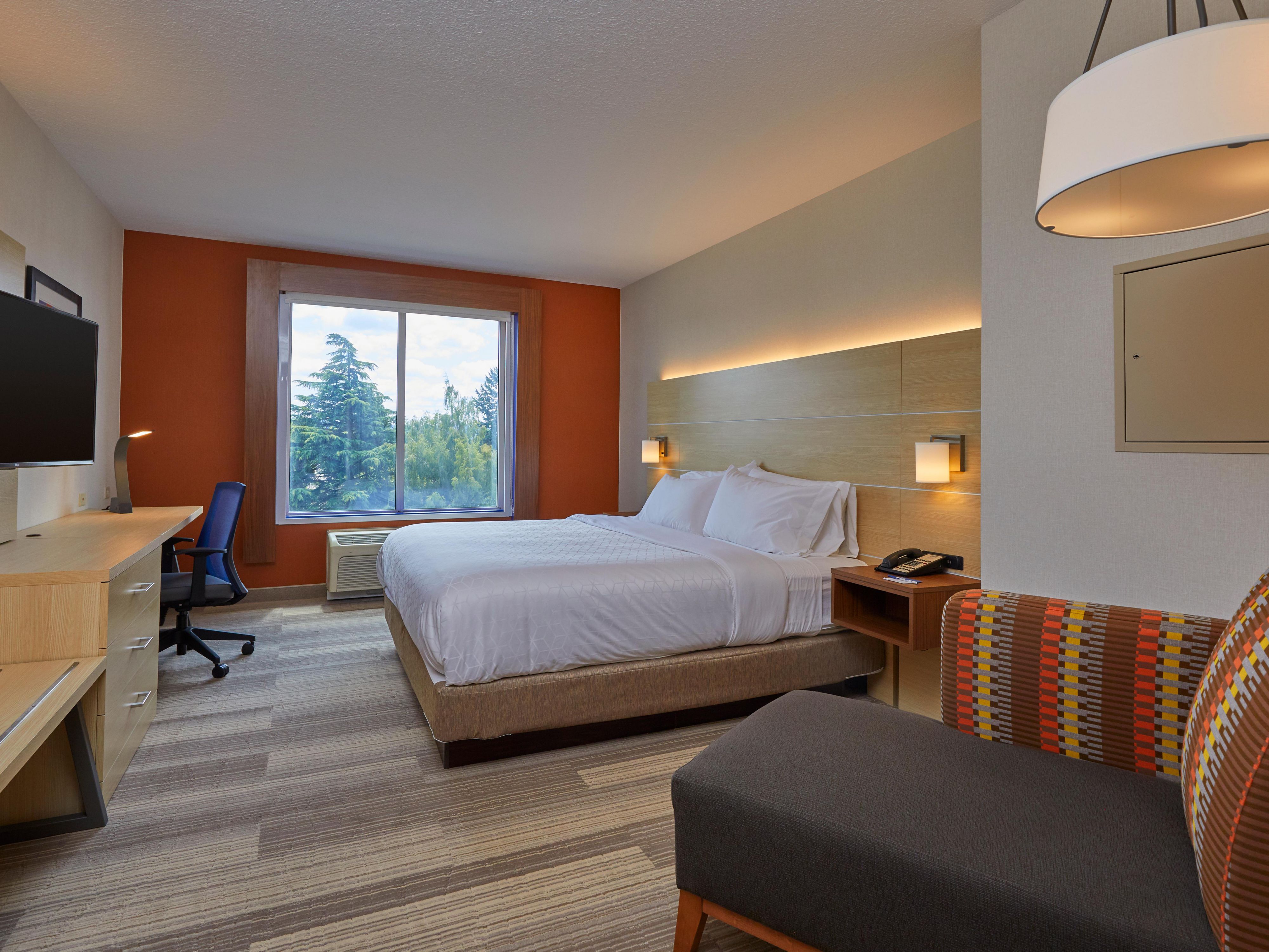 Holiday Inn Express Eugene - hotel rooms