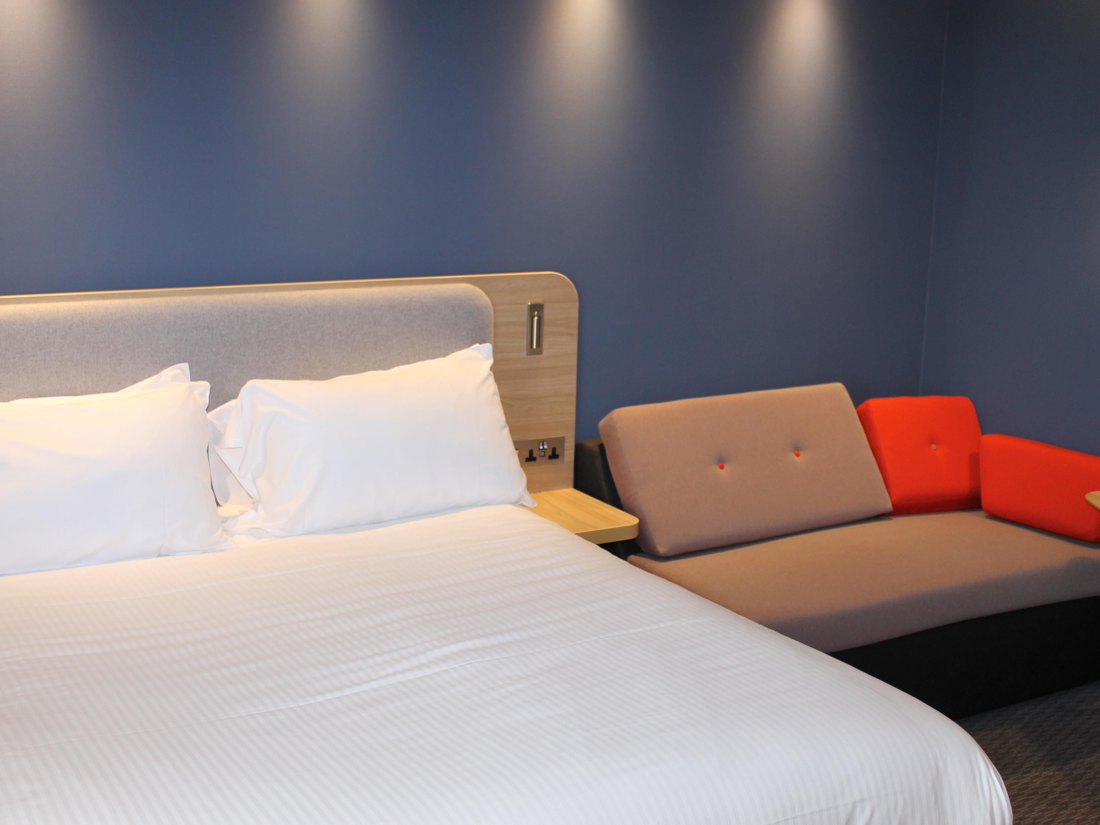 Relax or work in our next-generation rooms outfitted with large beds, noise-reducing headboards, and a pillow menu. All our rooms in scenic Cornwall feature free Wi-Fi, bedside USB ports, wall-mounted smart TVs, desks, safes, and ensuite bathrooms. Enjoy smarter family travel in rooms with comfy sofa beds for the kids.