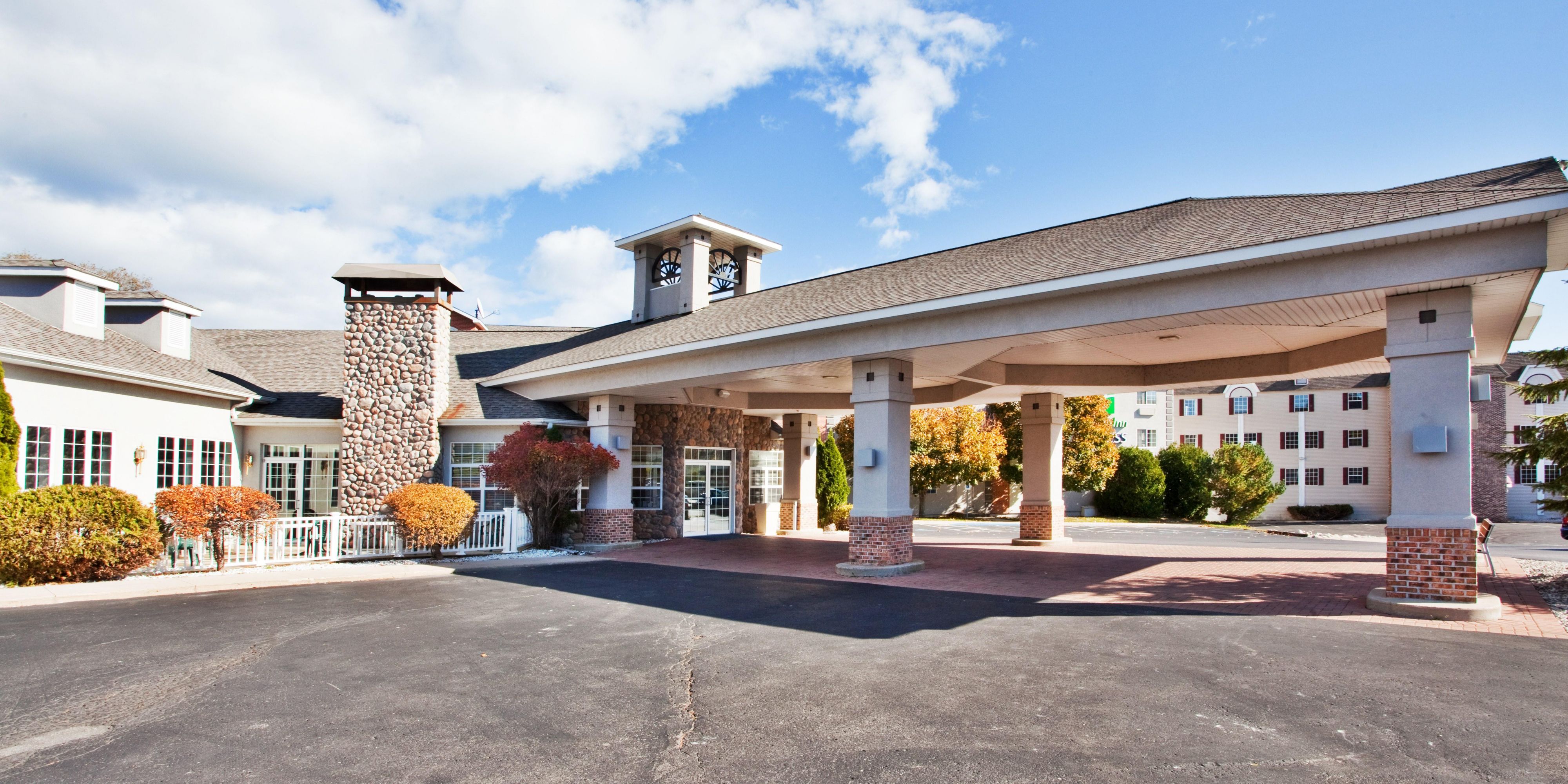 Holiday Inn Express St. Ignace-Lake Front