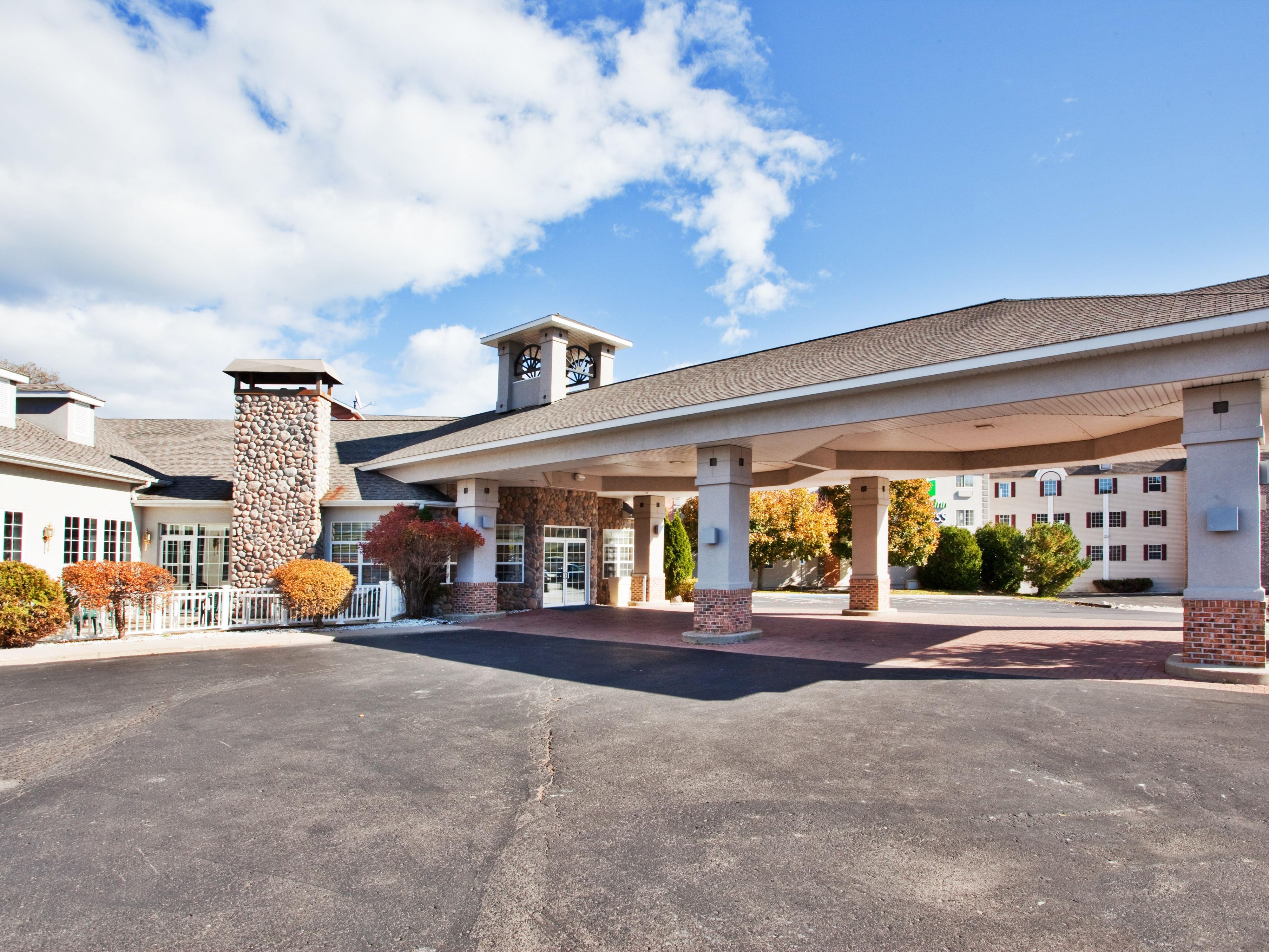 Fuel your adventure with our free Express Start® Breakfast buffet. Get energized in our 24-hour Fitness Center and take a dip in our heated indoor pool and whirlpool. Soak in stunning Mackinac Island and Lake Huron views and join us for a nightly bonfire. With free parking and free Wi-Fi, we ensure your stay is stress-free and unforgettable! 