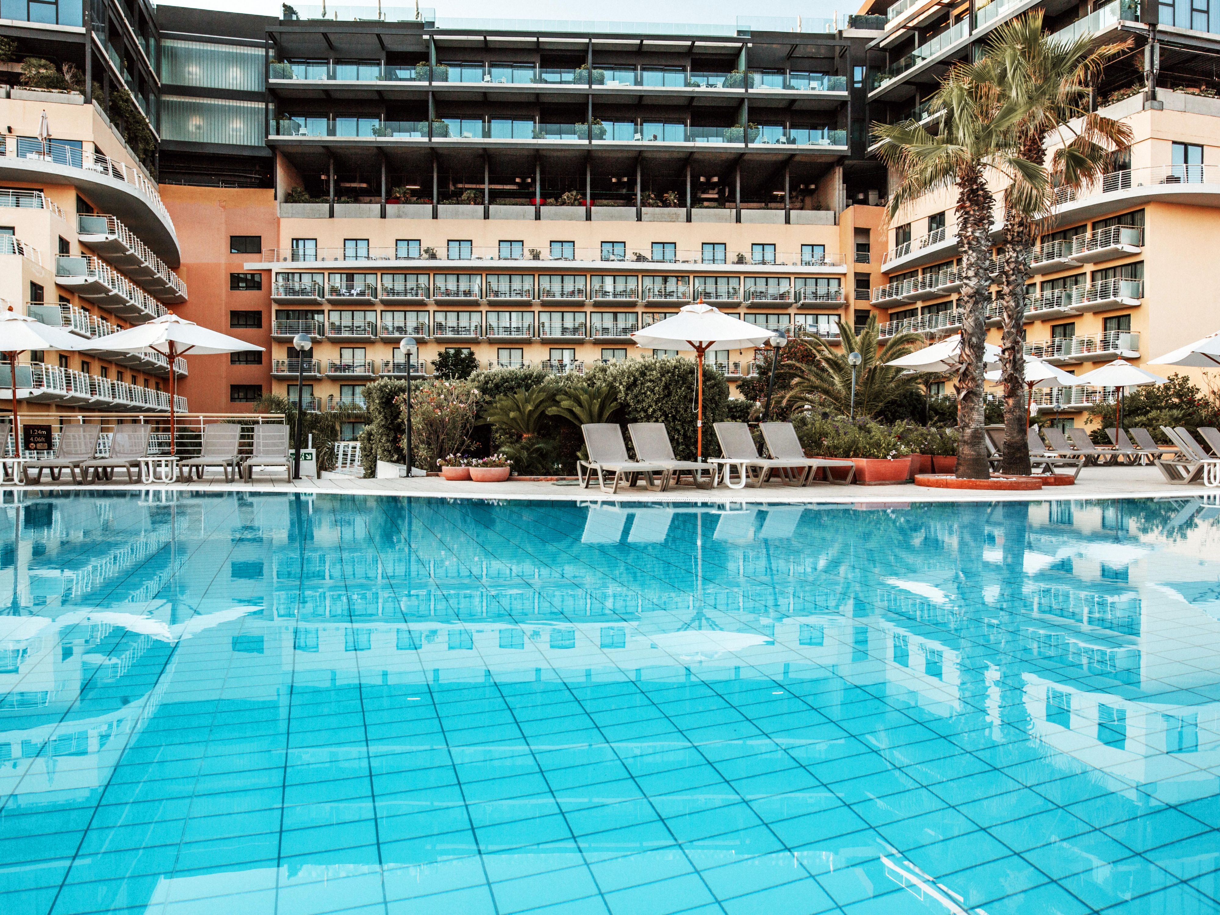 With every stay, get access to the outdoor pool and heated indoor pool for maximum comfort and relaxation. Guests can make use of the spa and Malta's largest gym, Cynergi. Opening and closing time of the Indoor Pool - 07.00 am - 23.00 pm, Opening and closing time of the Outdoor Pool: 09.00 am - 19.00 pm Note: The outdoor pool is closed for winter.
