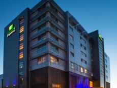 Holiday Inn Express Swindon Centro