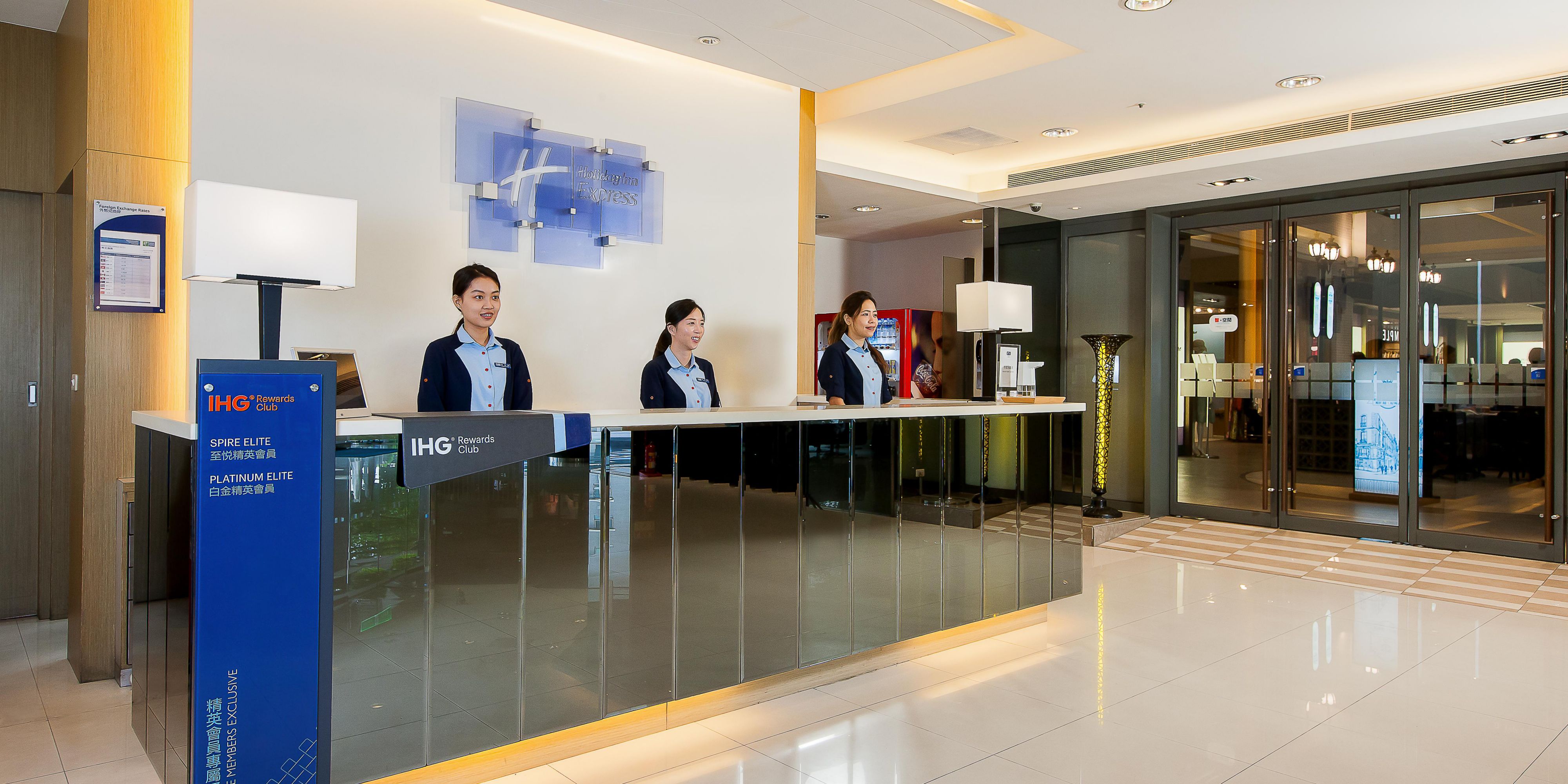 Hotels In Taichung City Taiwan Holiday Inn Express Taichung Park
