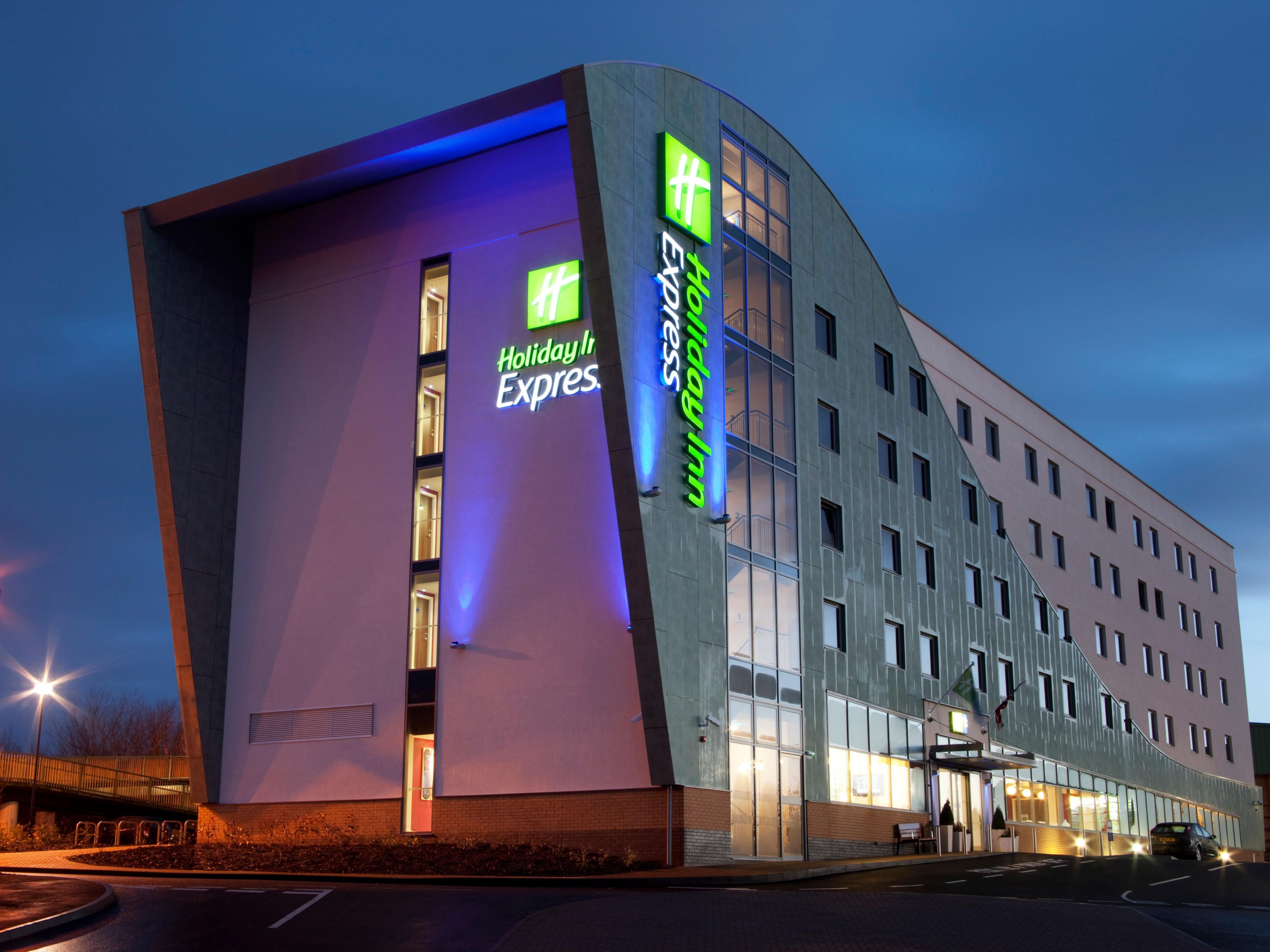 holiday-inn-express-tamworth-hotel-by-ihg