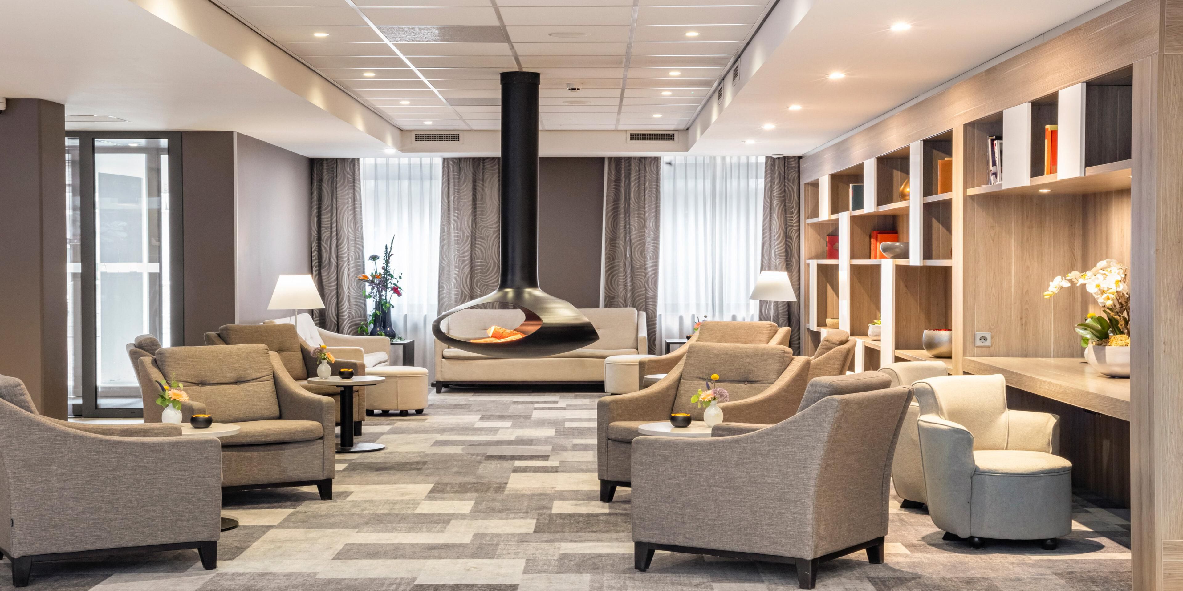 Discover the innovative Open Lobby concept. Relax with a coffee or snack anytime and enjoy working in our welcoming Open Lobby.