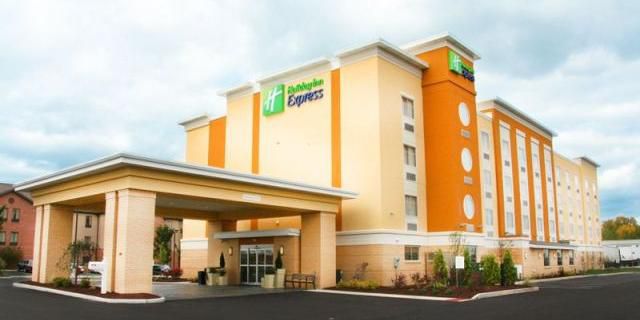 Holiday Inn Express Toledo North