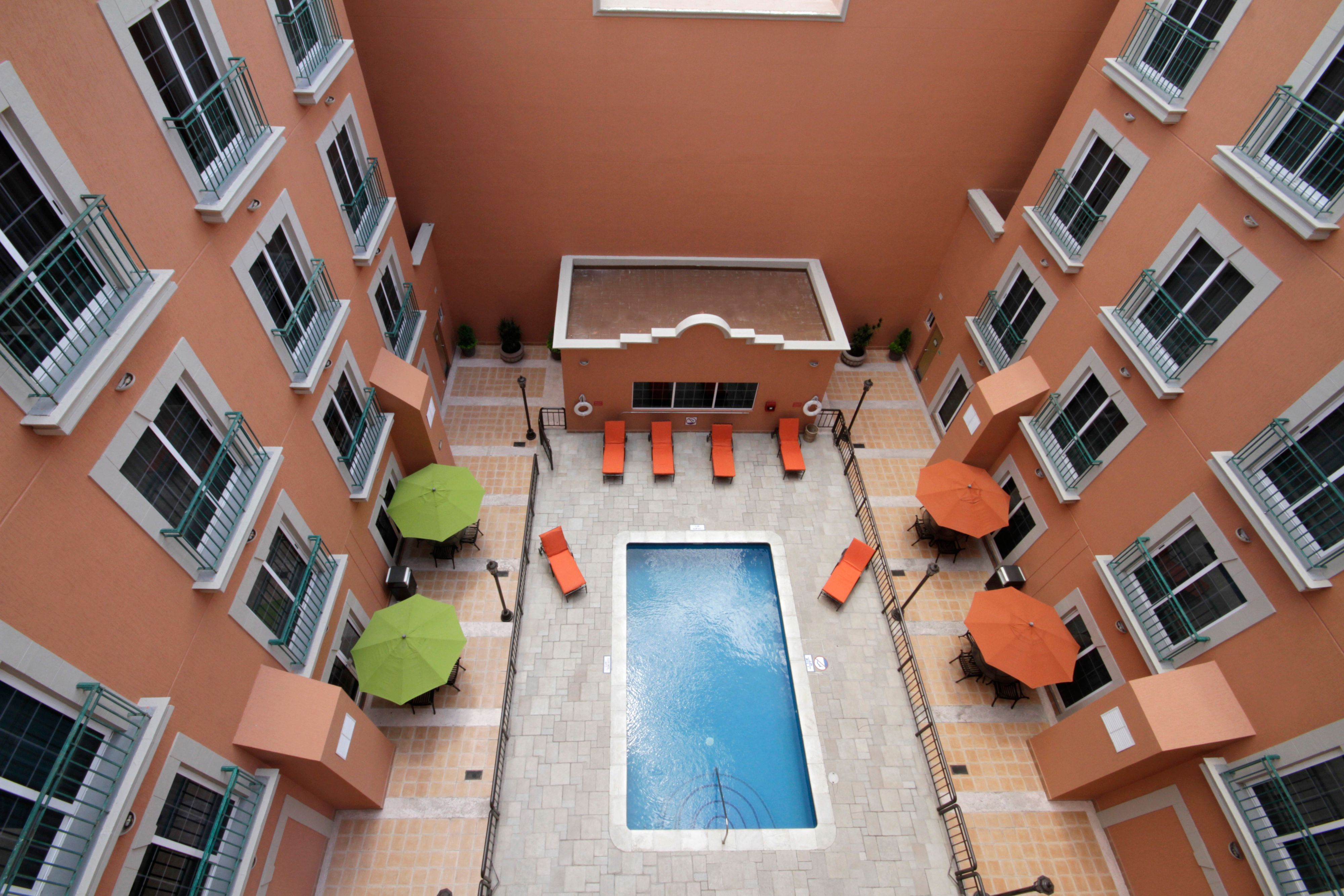 Holiday Inn Express 托雷翁