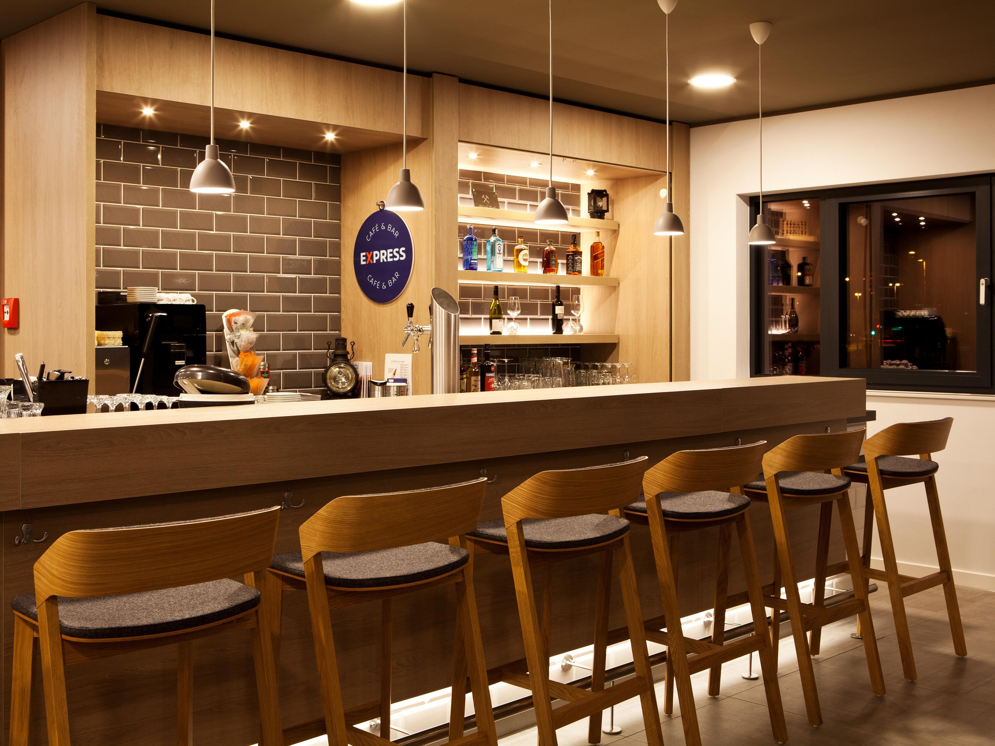 Complete your day in Trier with a drink in our Bar and Lounge Area.