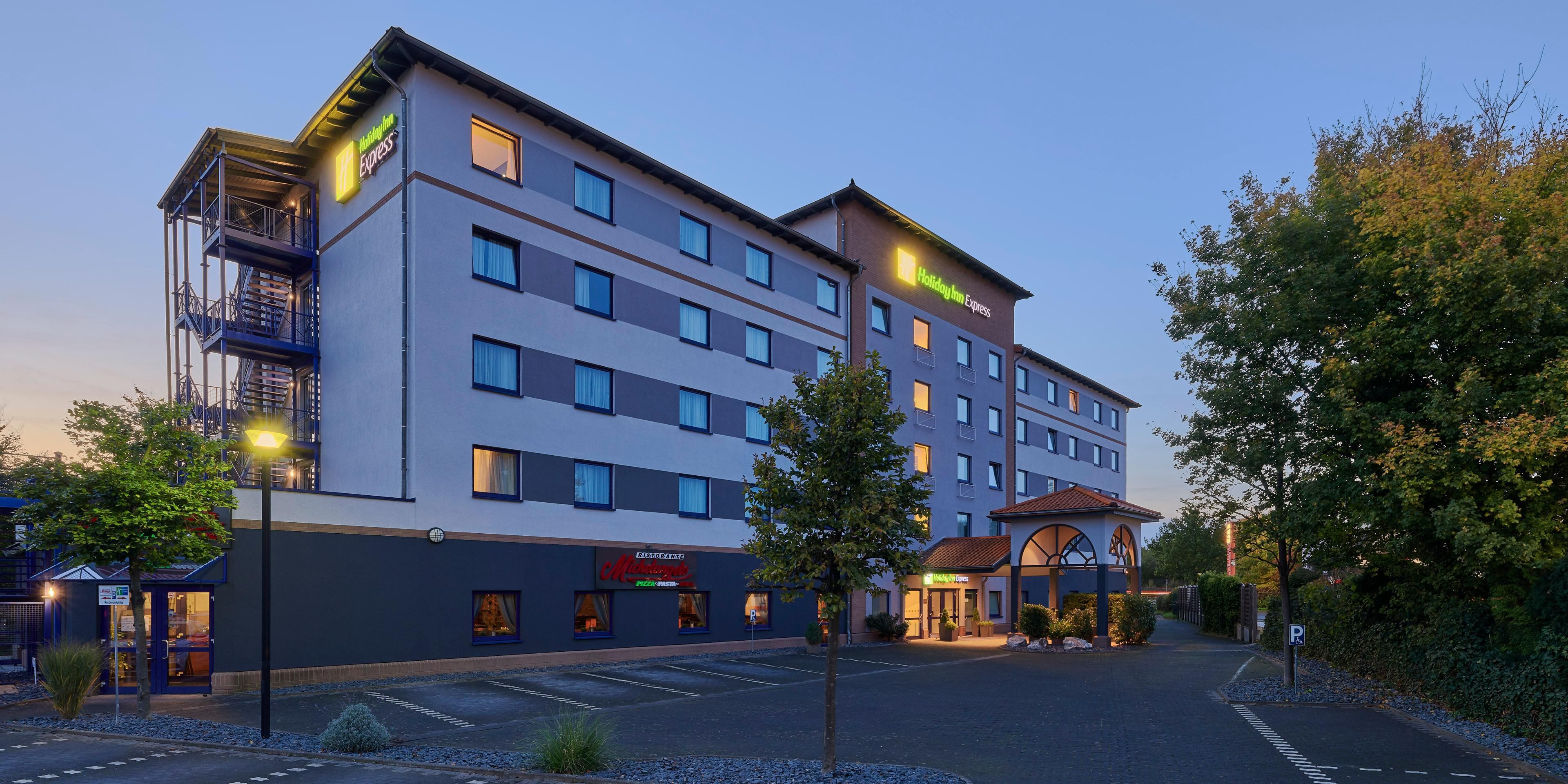 Troisdorf Hotels near Cologne Airport | Holiday Inn Express Cologne ...