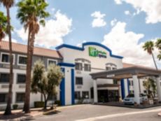 Holiday Inn Express Tucson-Airport