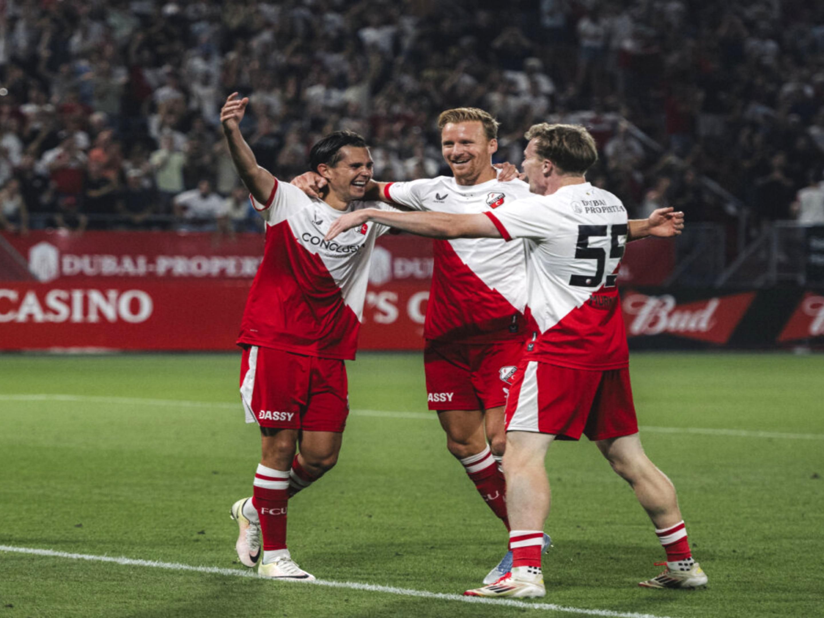 FC Utrecht will take on SC Heerenveen in the Galgenwaard in Utrecht on September 28th at 2:30 PM. Experience the match and stay afterwards in our nearby hotel.