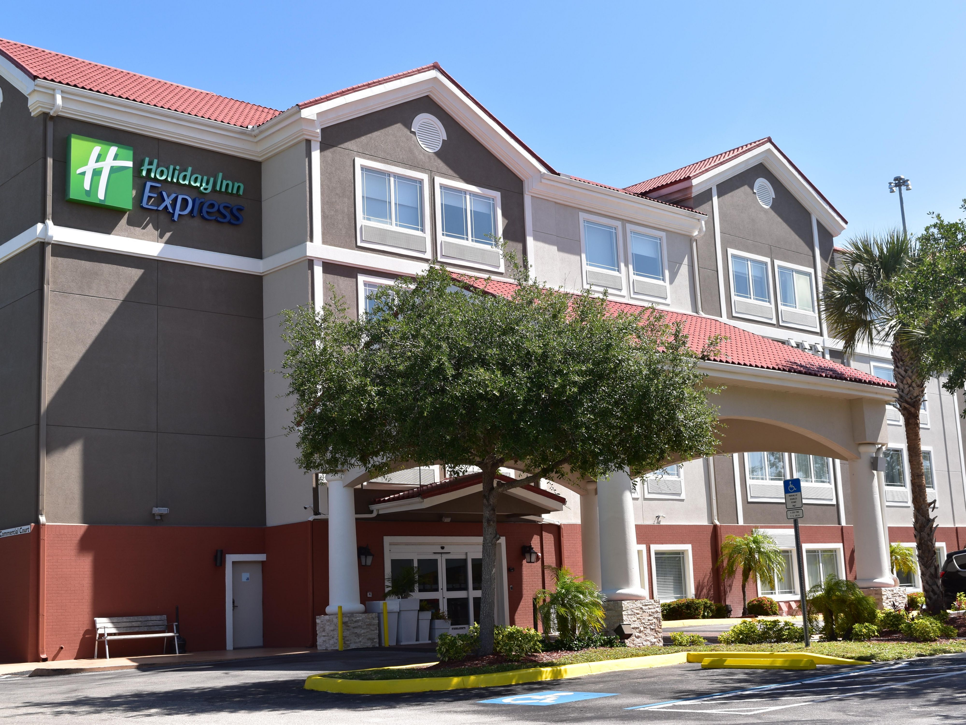 We are minutes from the new Cool Today Park that is home to the Atlanta Braves Spring Training. So if you are attending and event at the park or a baseball game stay with us and safe yourself the drive. 