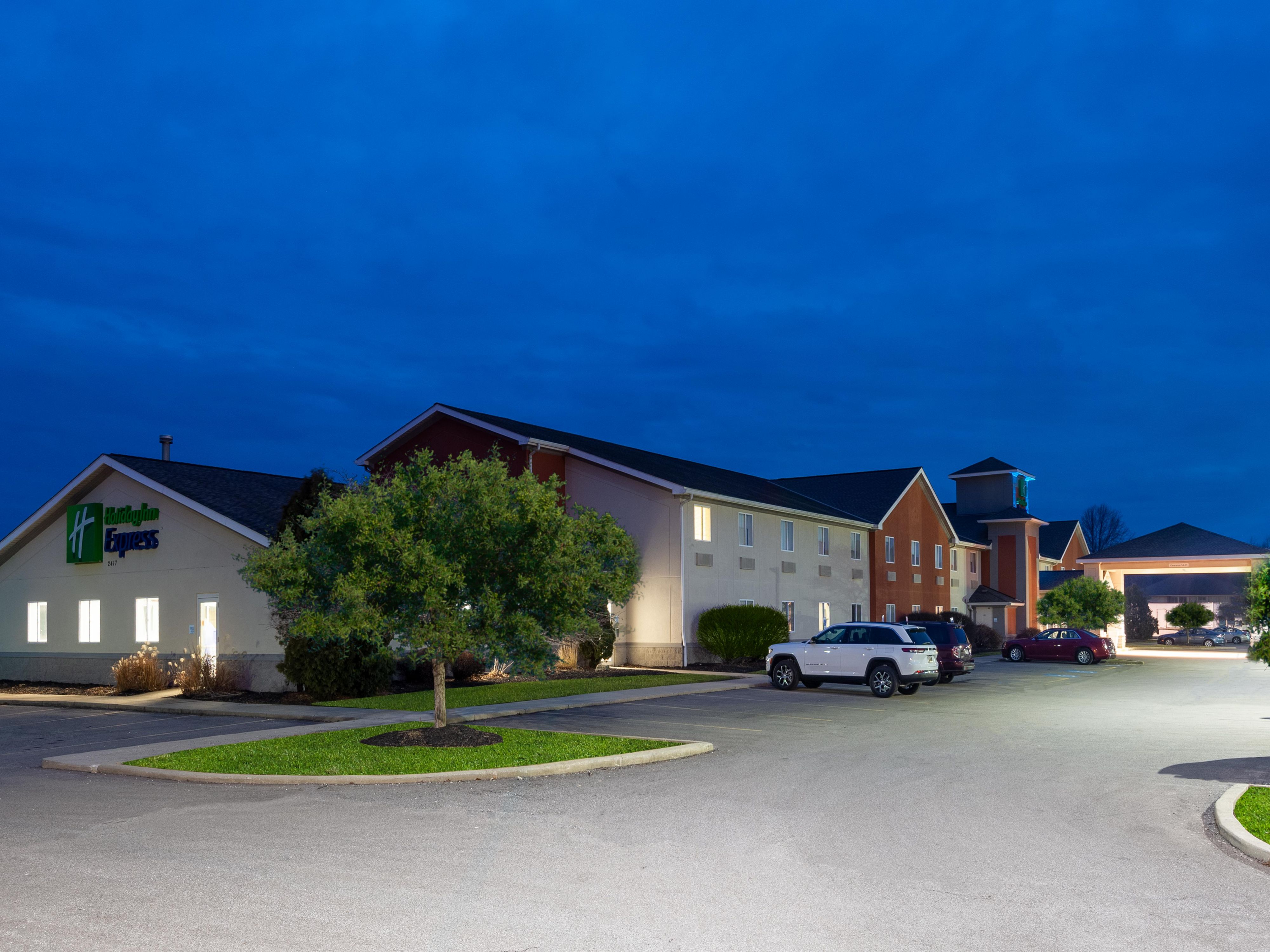 At our hotel near Lake Erie, you can expect more where it matters most. Relax in our indoor pool, stay connected with free Wi-Fi, stick to your routine in our fitness center, and jump start your day with our free Express Start Breakfast. Make your stay your own with all the essentials you need in Vermilion, OH.