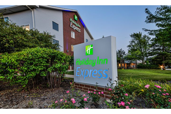 Holiday Inn Express Chicago NW-Vernon Hills