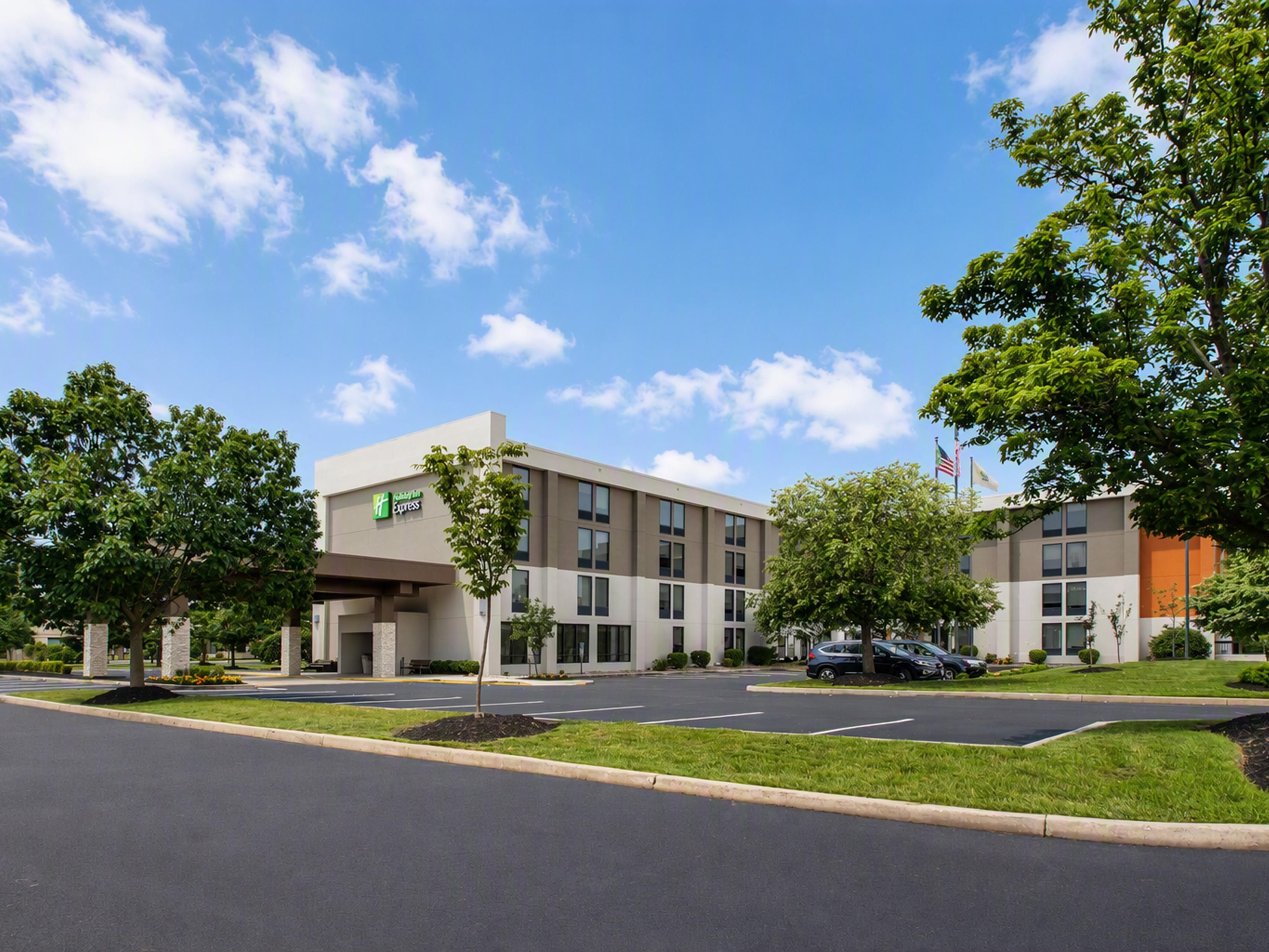 Friendly smiles await you at the Holiday Inn Express Voorhees, NJ