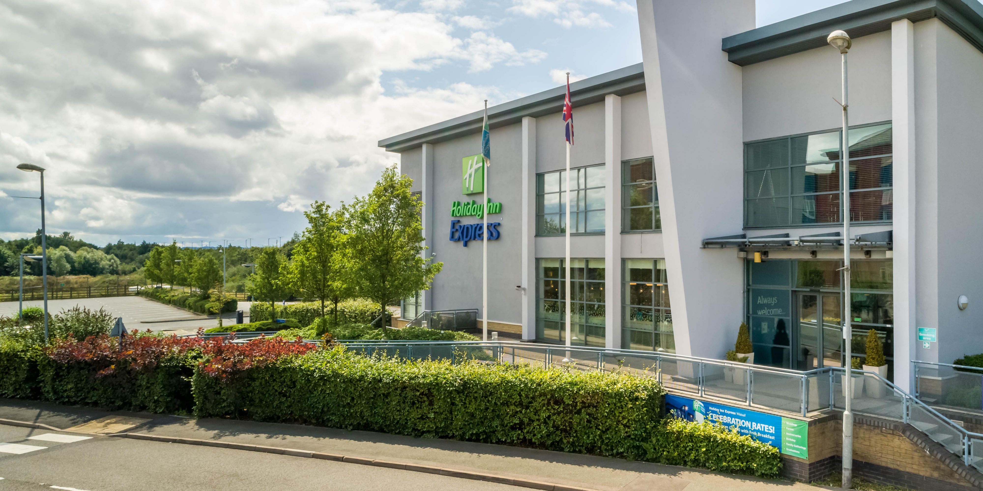 Walsall Hotel Holiday Inn Express Birmingham Walsall