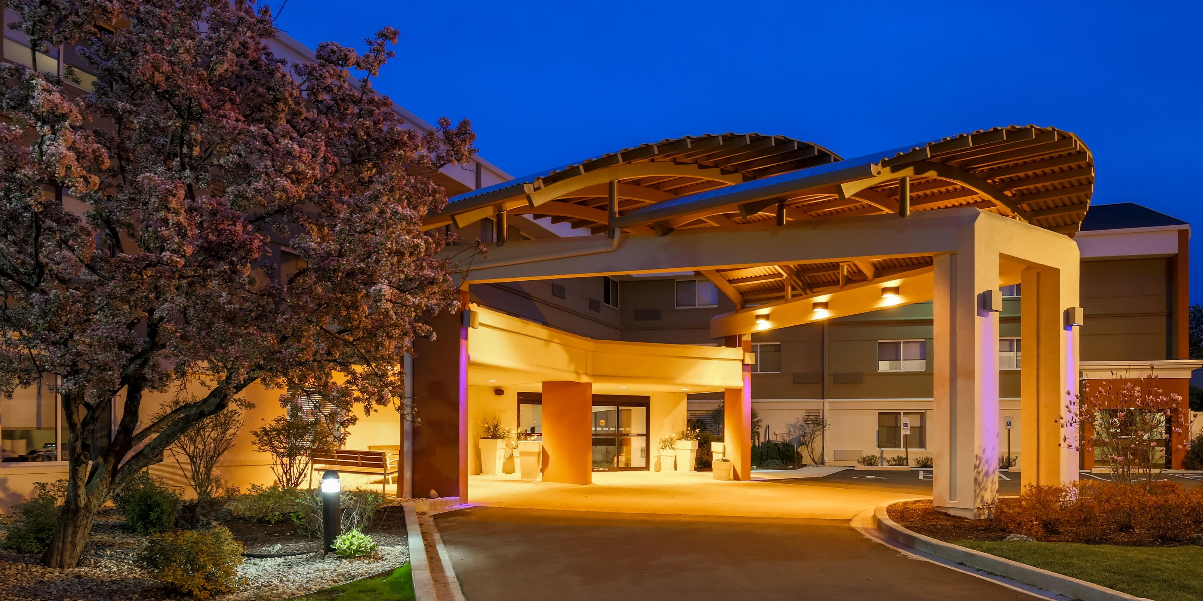 Holiday Inn Express Milwaukee-West Medical Center