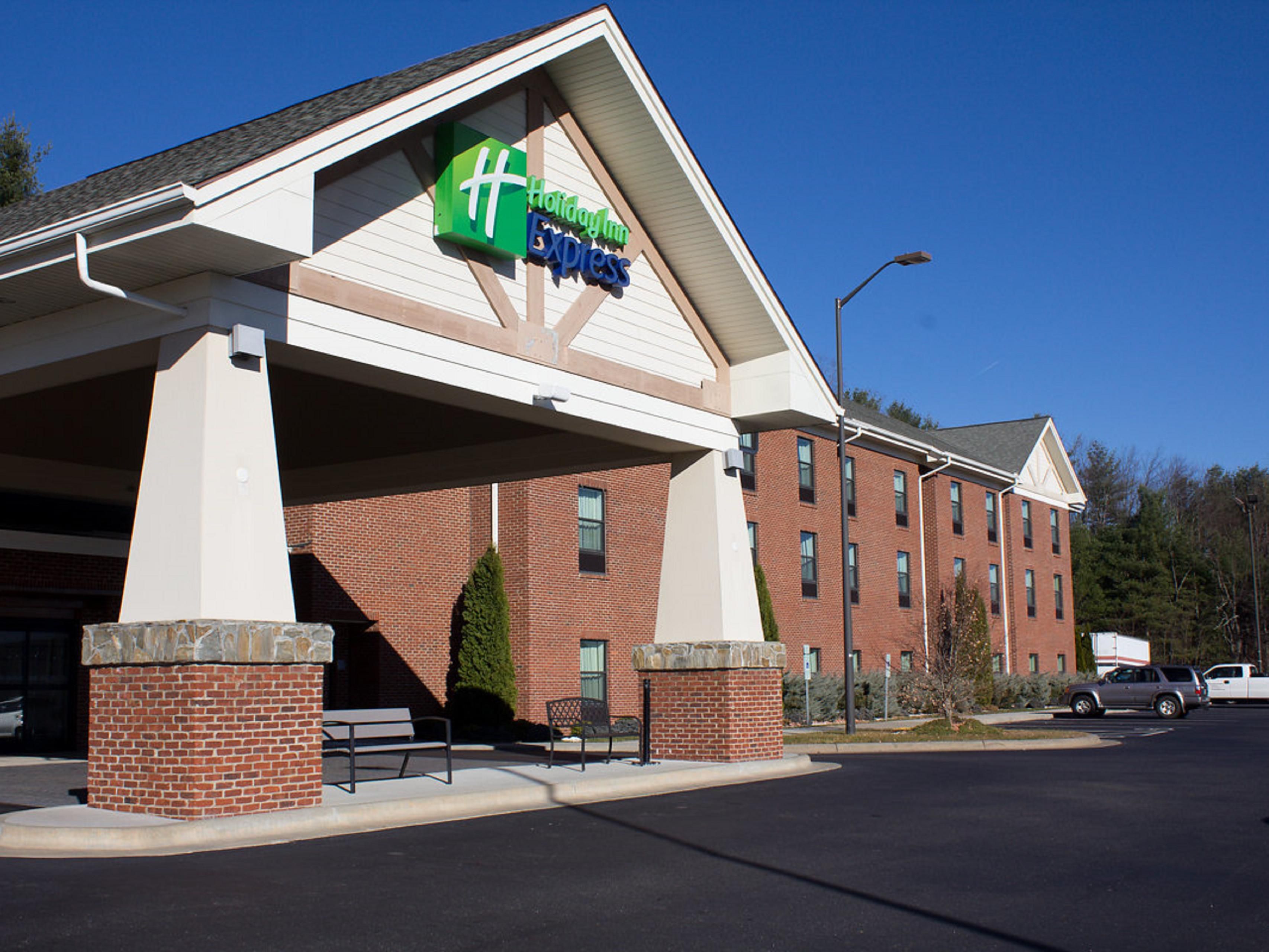 blowing rock nc hotels with indoor pools