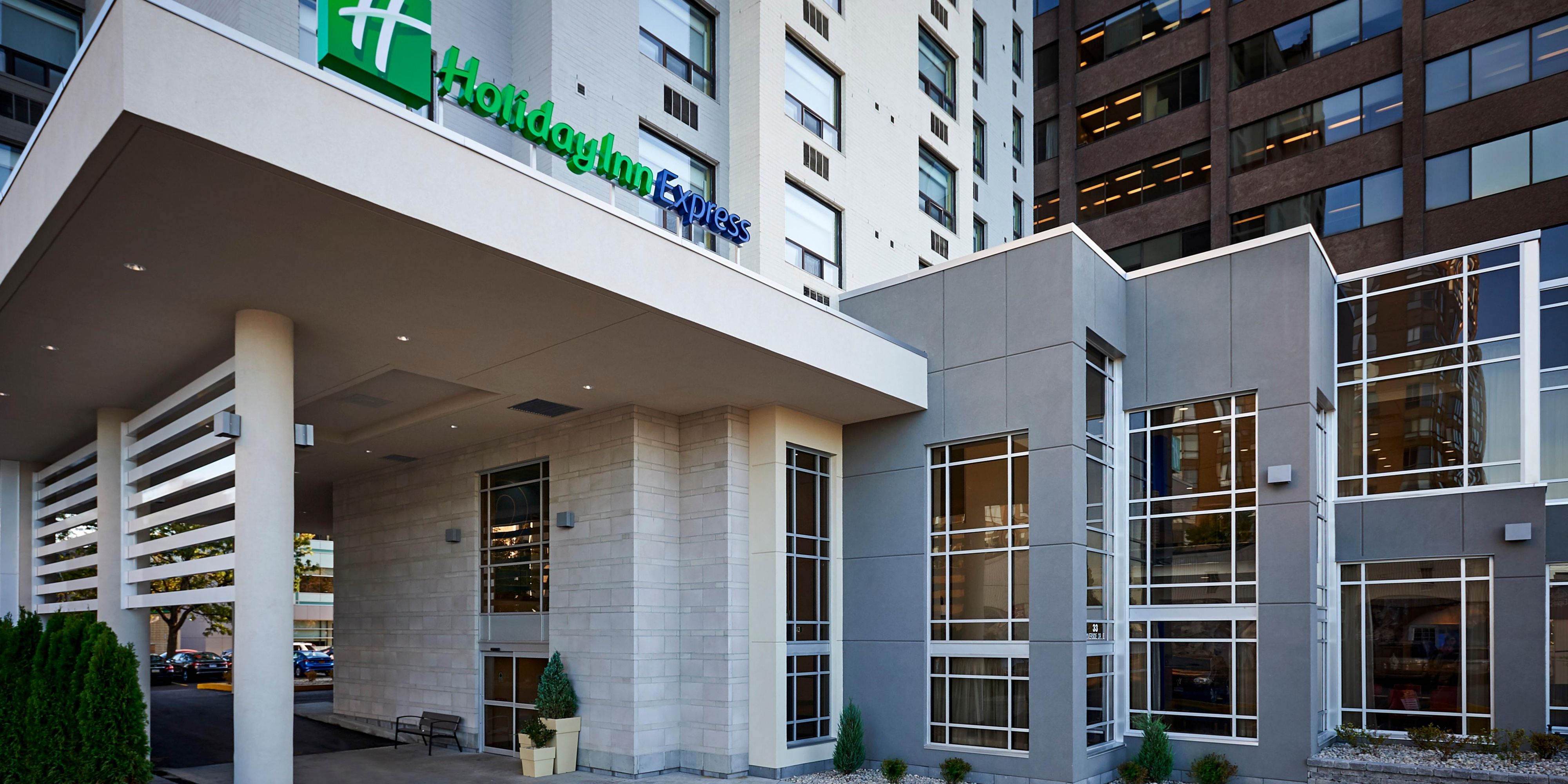 Holiday Inn Express Windsor Waterfront - Windsor, Canada