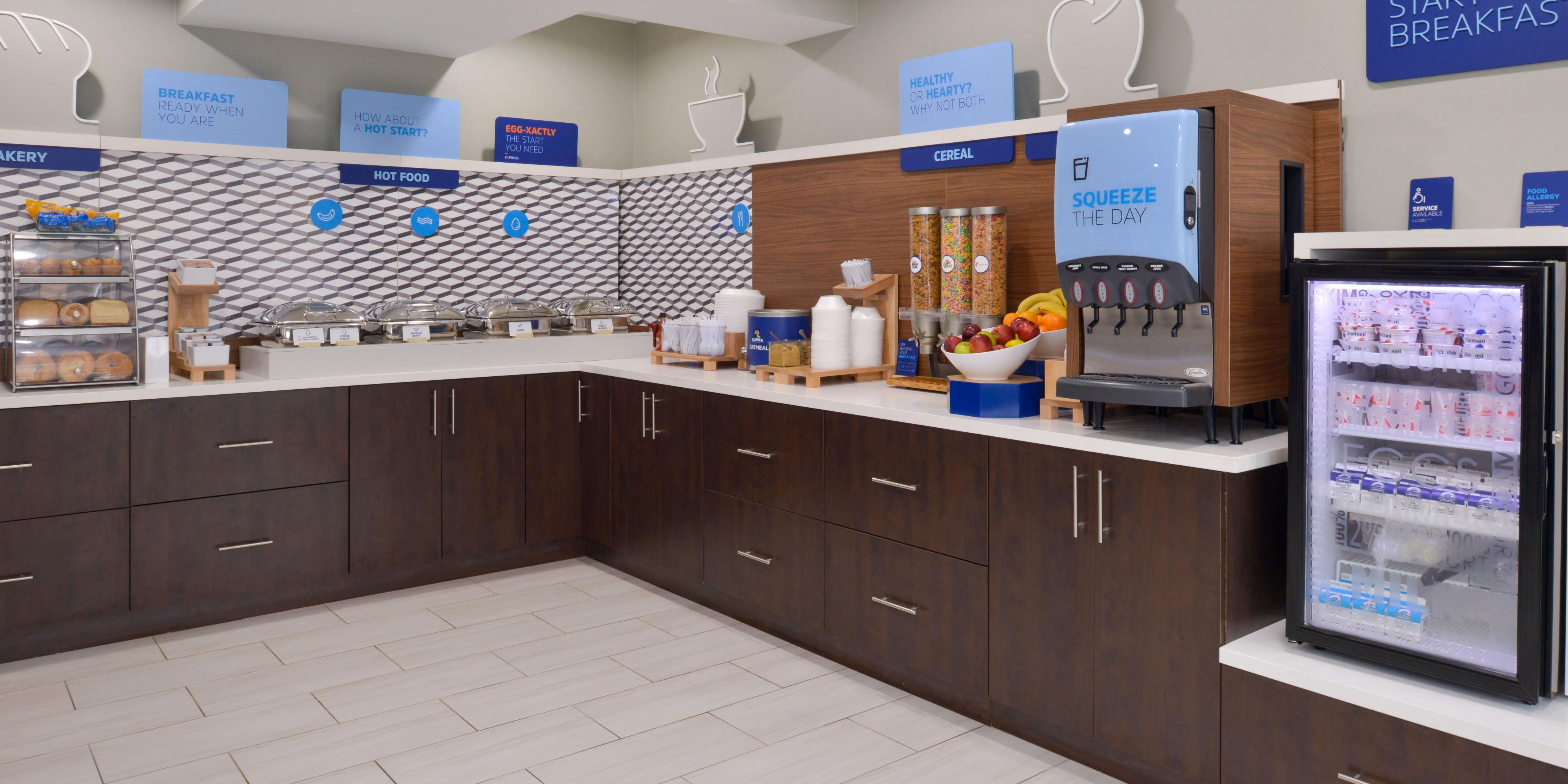 Start your day off right with our complimentary express start breakfast featuring hot/continental food items. 