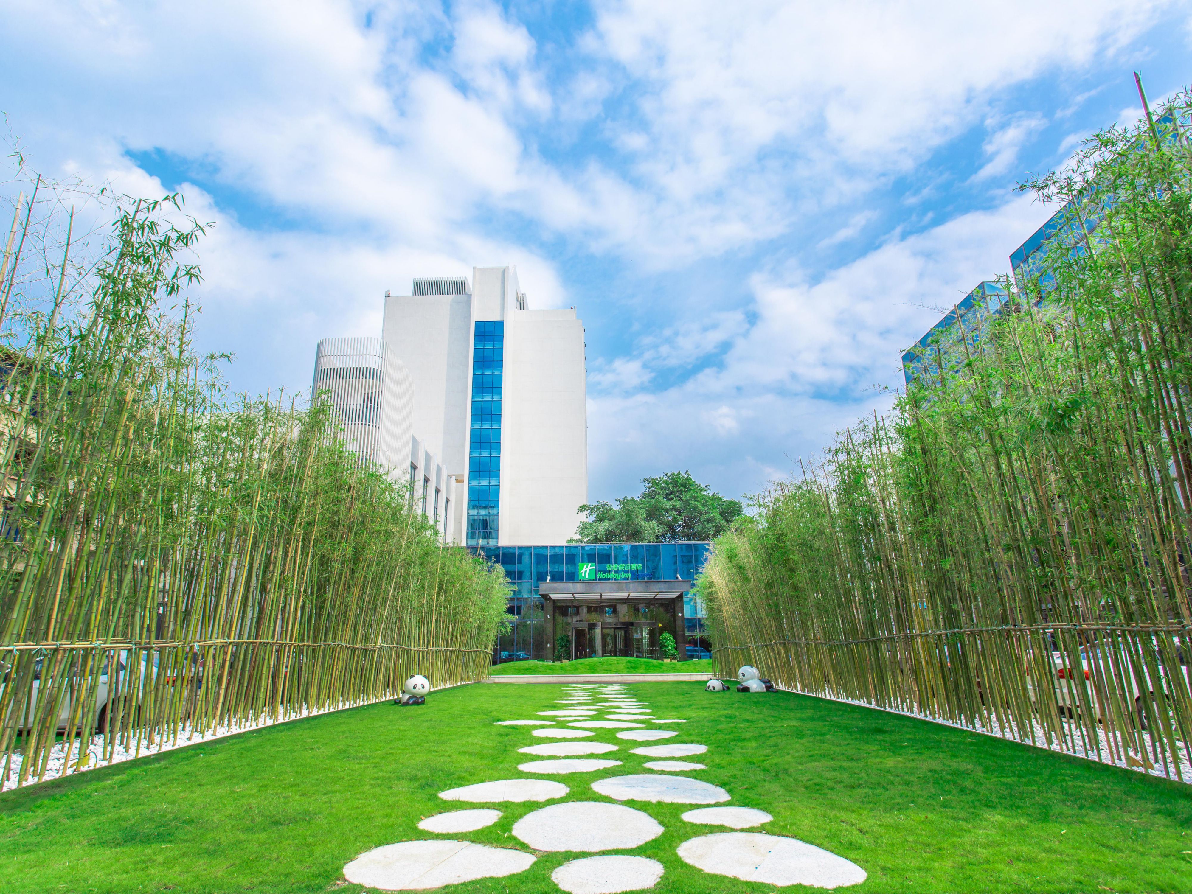 High-end hotel for business and travel guests.