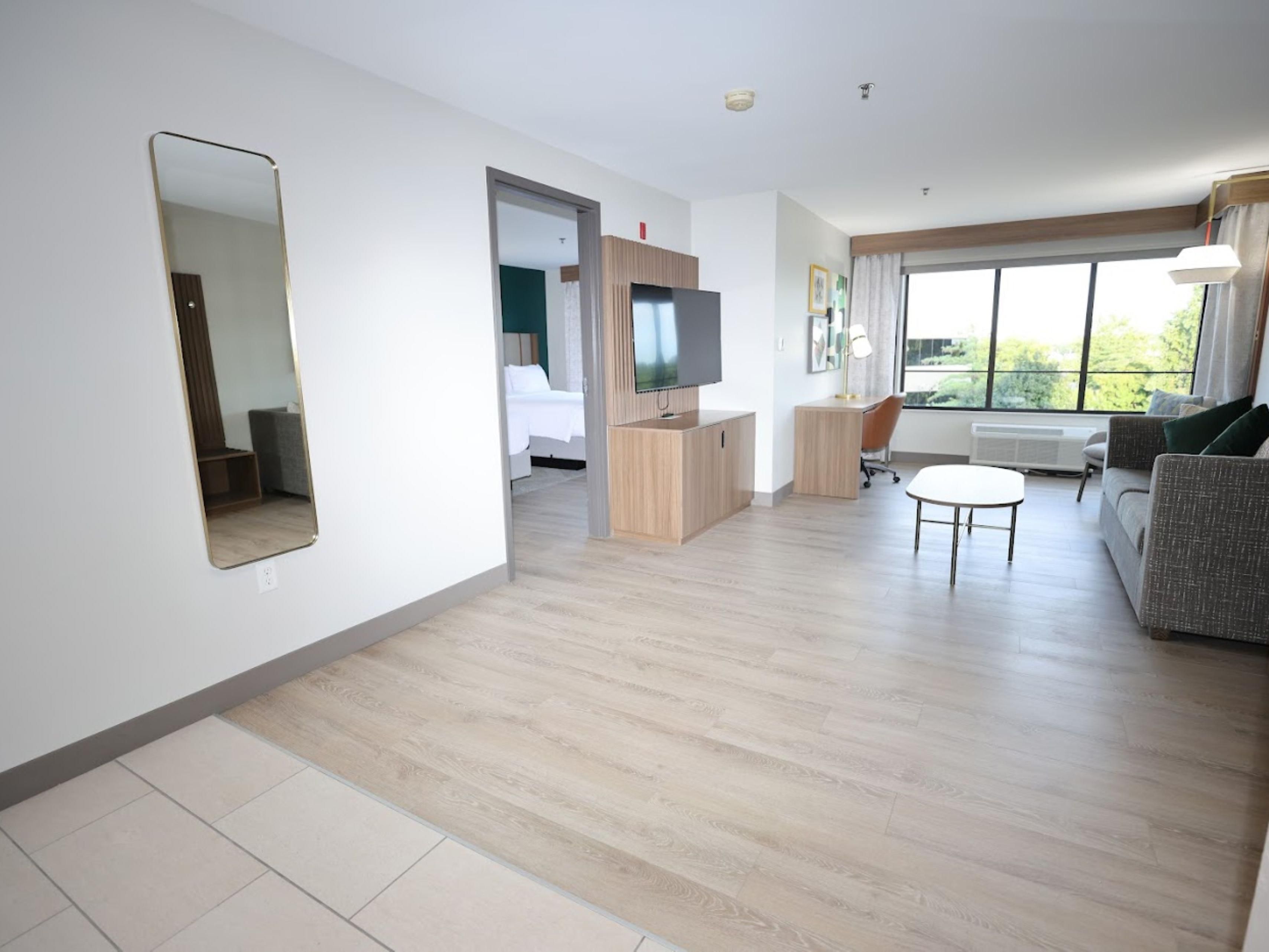 Choose our comfortable accommodations in Fairview Heights! Select from standard, premium, or spacious suites. Every room includes essential amenities like a coffee maker, bath amenities, daily housekeeping, air conditioning, and complimentary Wi-Fi to ensure a relaxing and convenient stay.