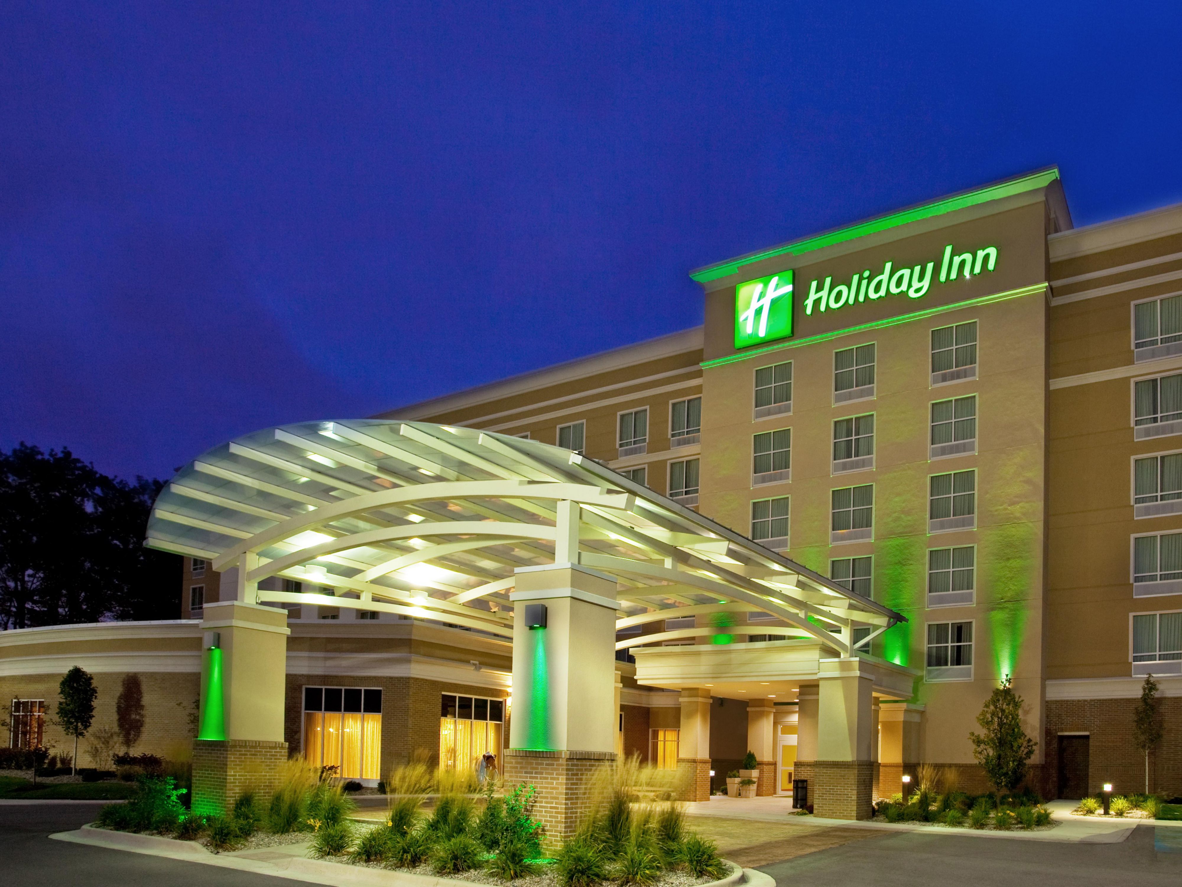 Hotels in Fort Wayne, Indiana with Indoor Pool | Holiday Inn Purdue